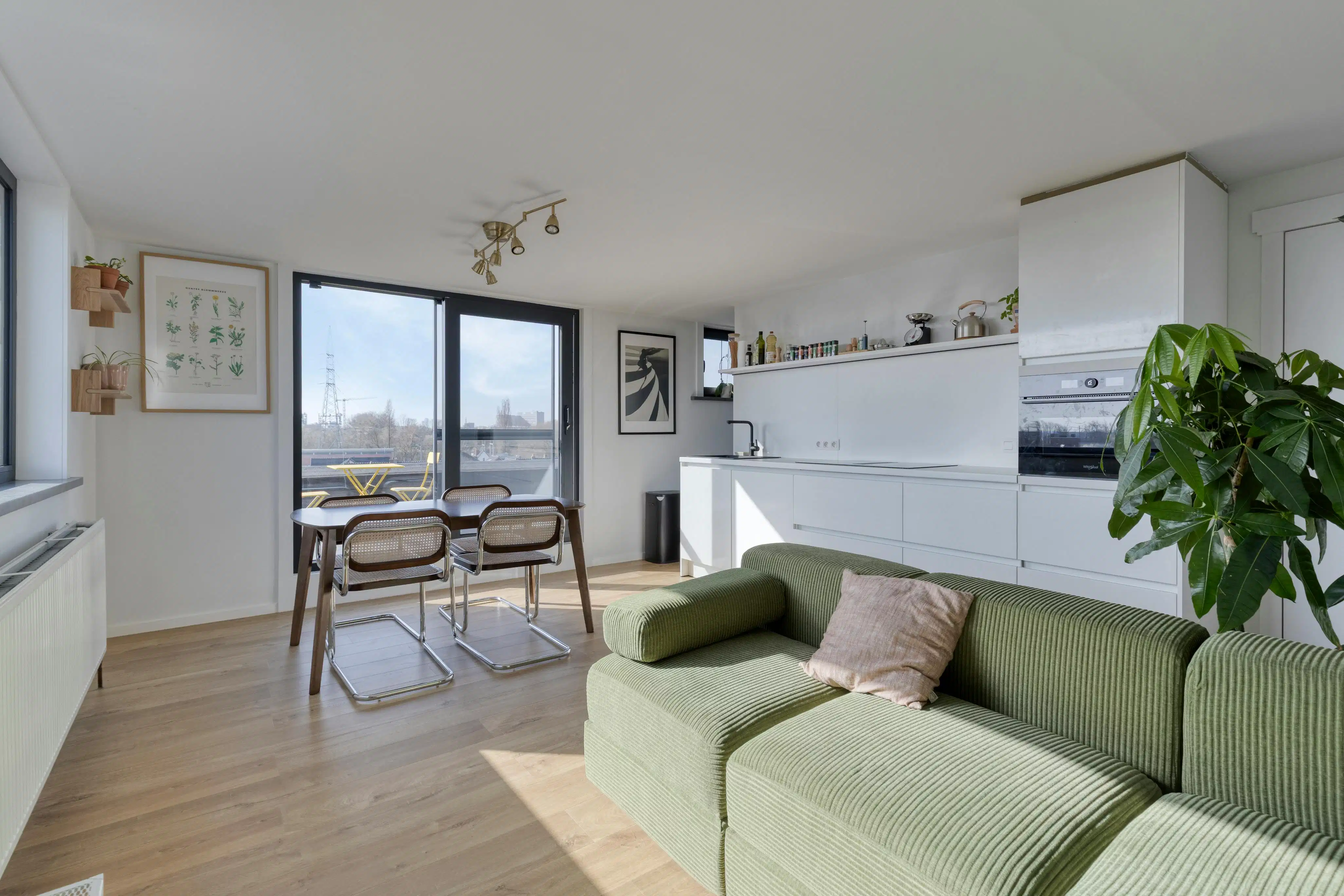 Instapklaar dakappartement met zonneterras in Merelbeke foto 4