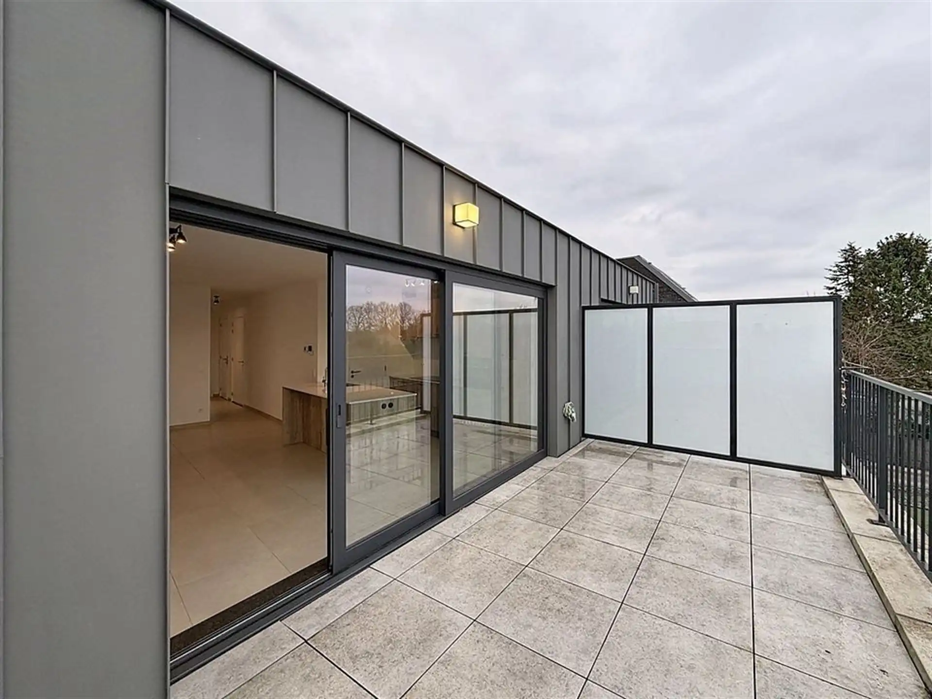 BEN-appartement (2022) met 2 slpks, terras en staanplaats foto 8