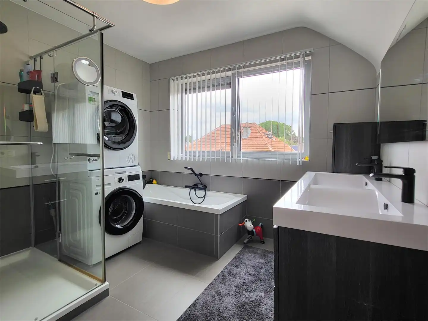Op zoek naar een instapklaar appartement waar comfort en een uitstekende ligging samenkomen? foto 17