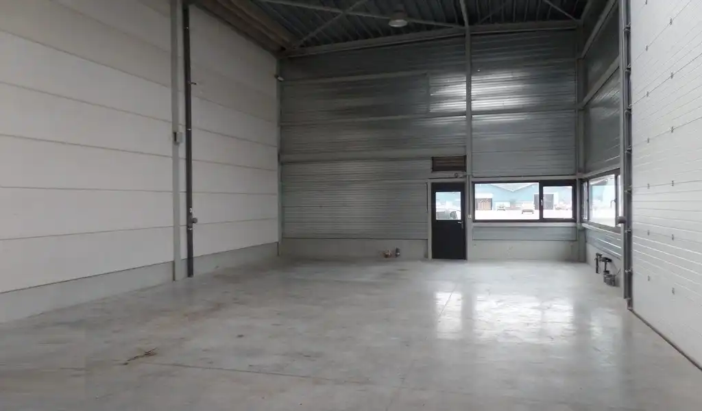 Recente opslagruimte te huur in Malle foto 3