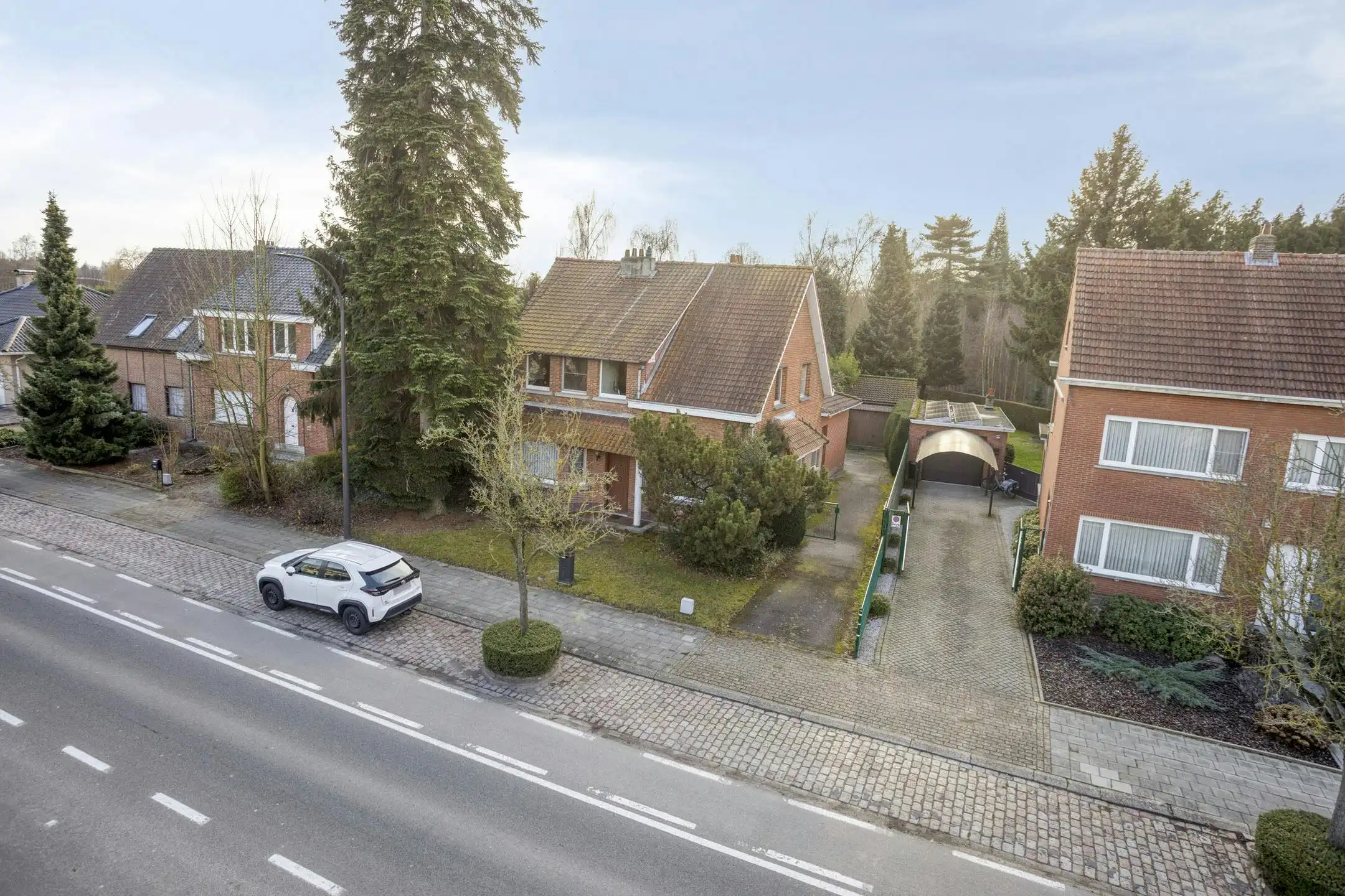 Hoofdfoto van de publicatie: Huis met 5 slaapkamers en landbouwgrond van 3.150m² in Wommelgem!
