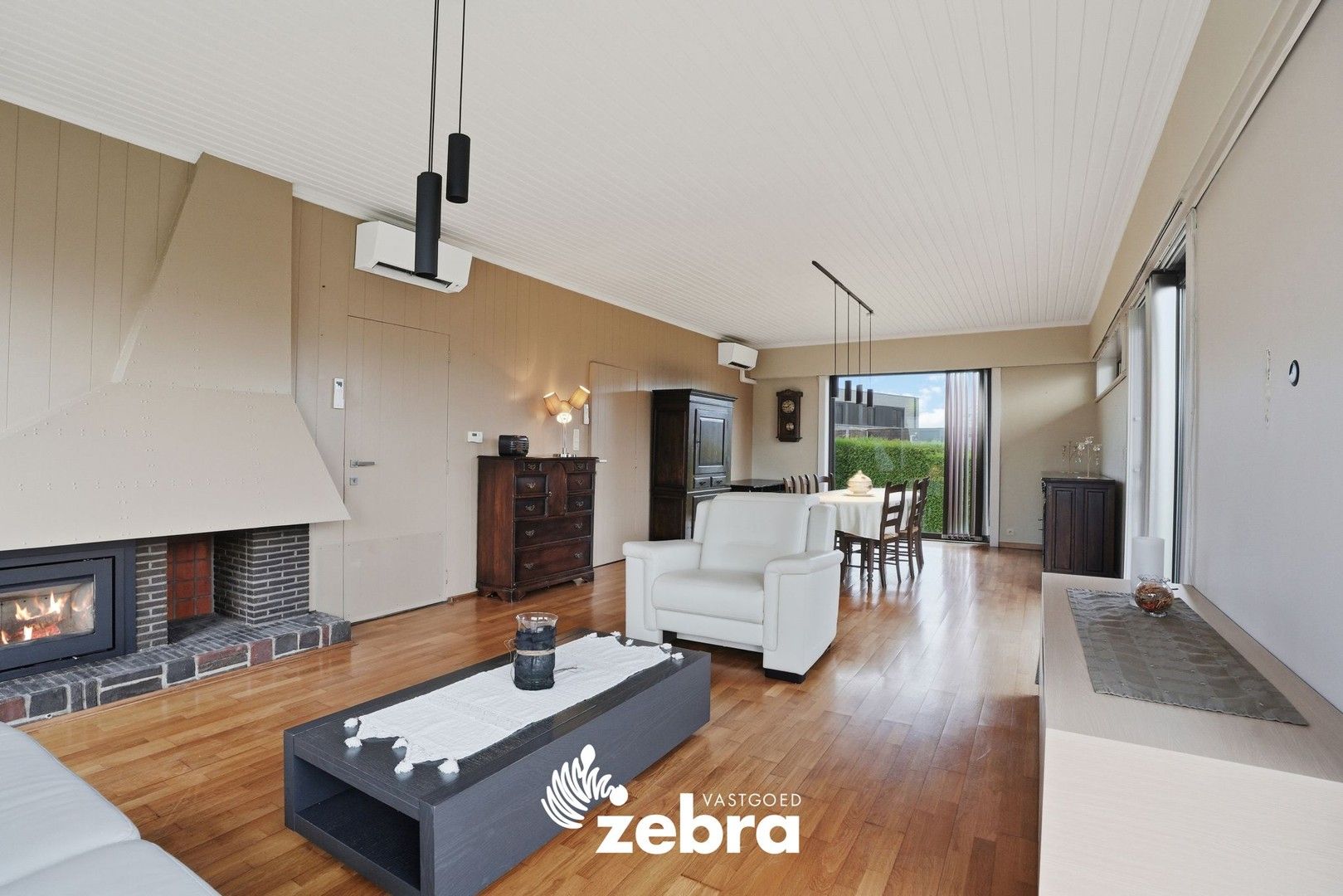 Vrijstaande bungalow op + 1.000 m² met rustige ligging foto 6