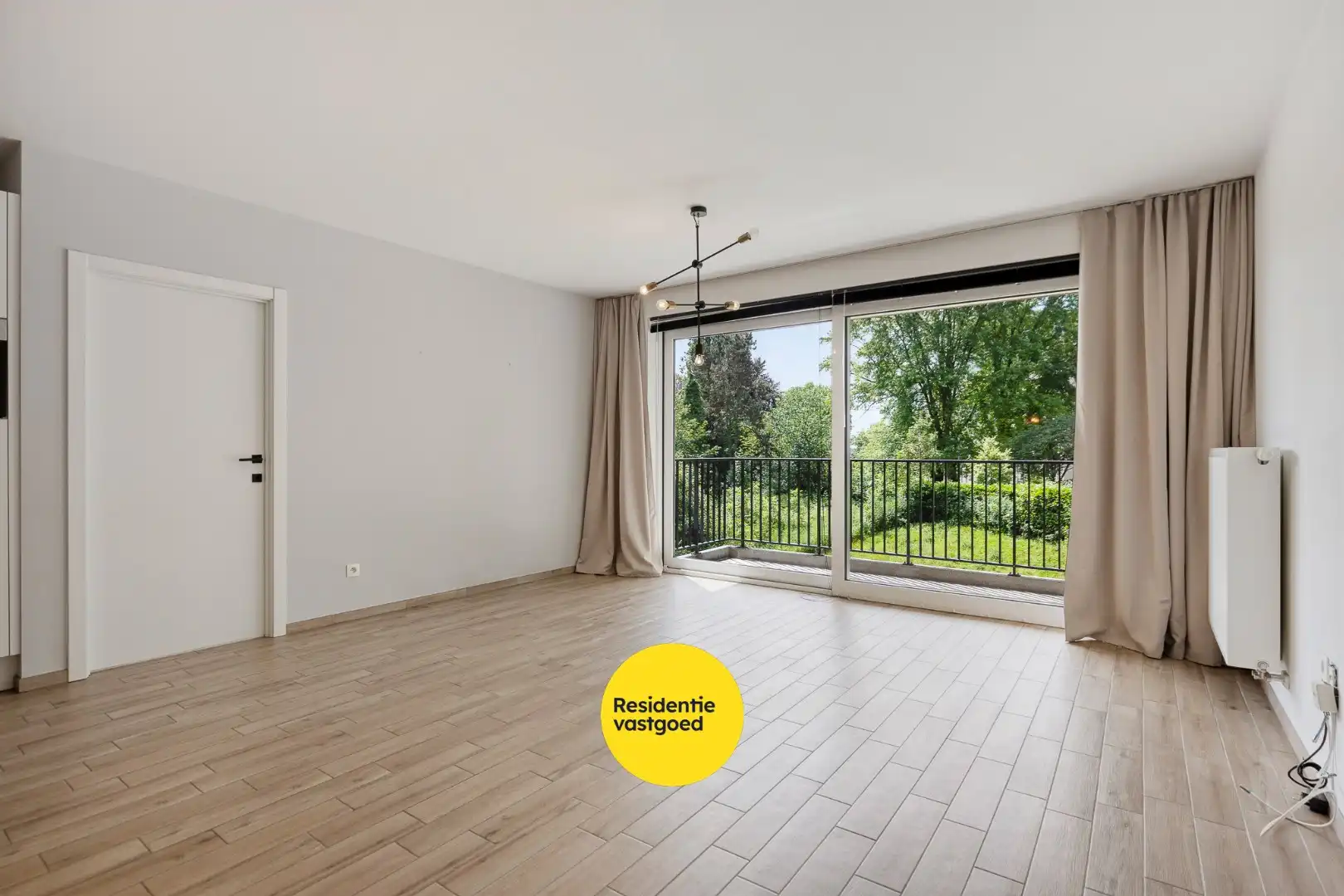 Instapklaar 1-slpk appartement te Laken foto 5