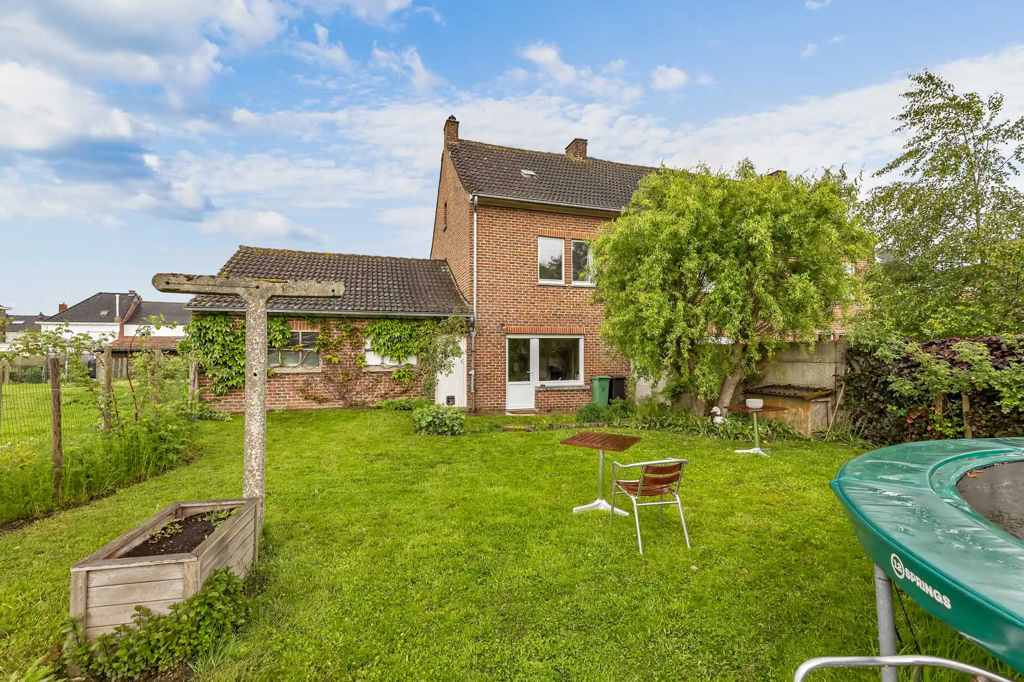 Charmewoningen met aanpalende weide te koop te Pajottegem! foto 23