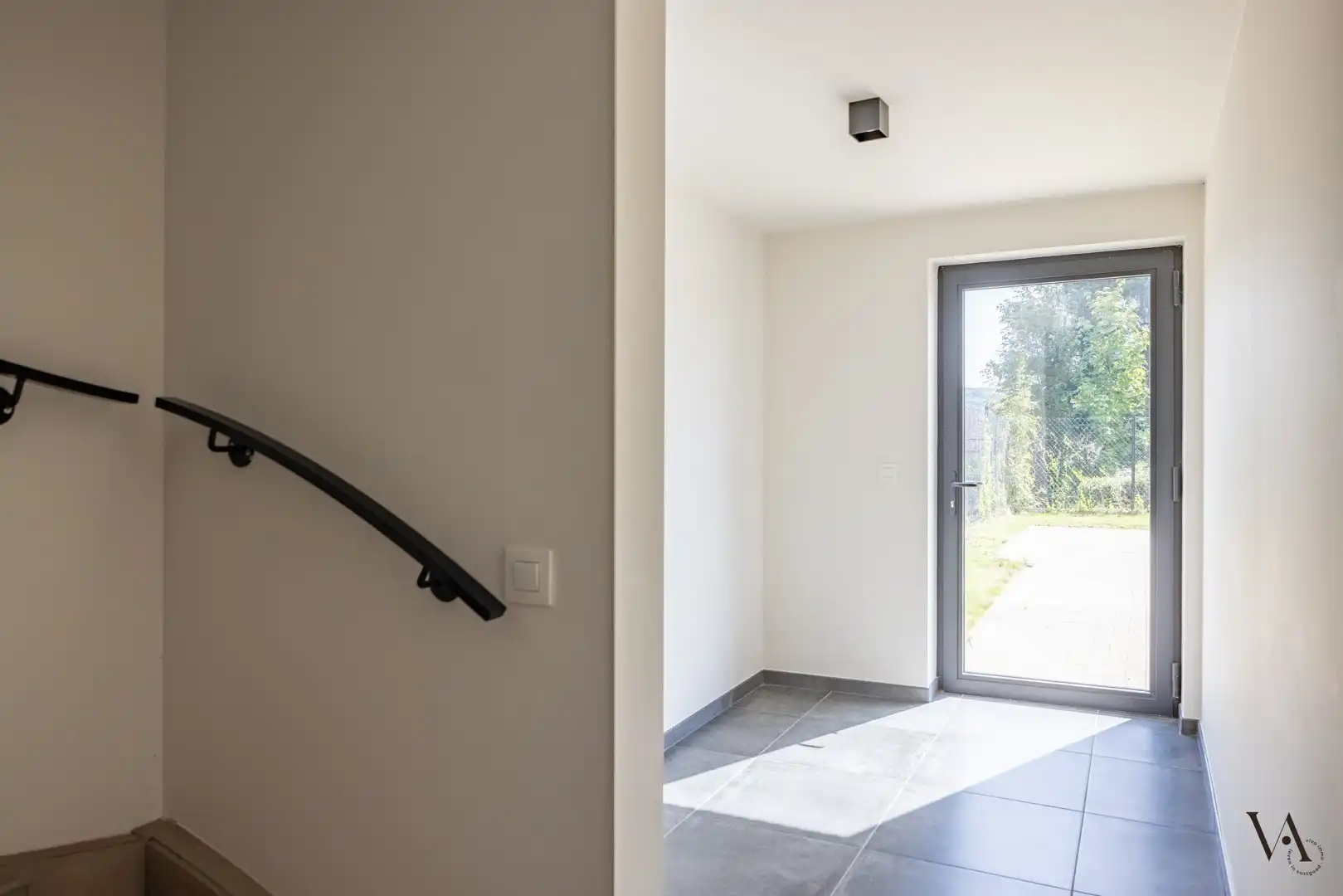 Recente driegevelwoningen met 3 slaapkamers, garage en tuin in Linden foto 17