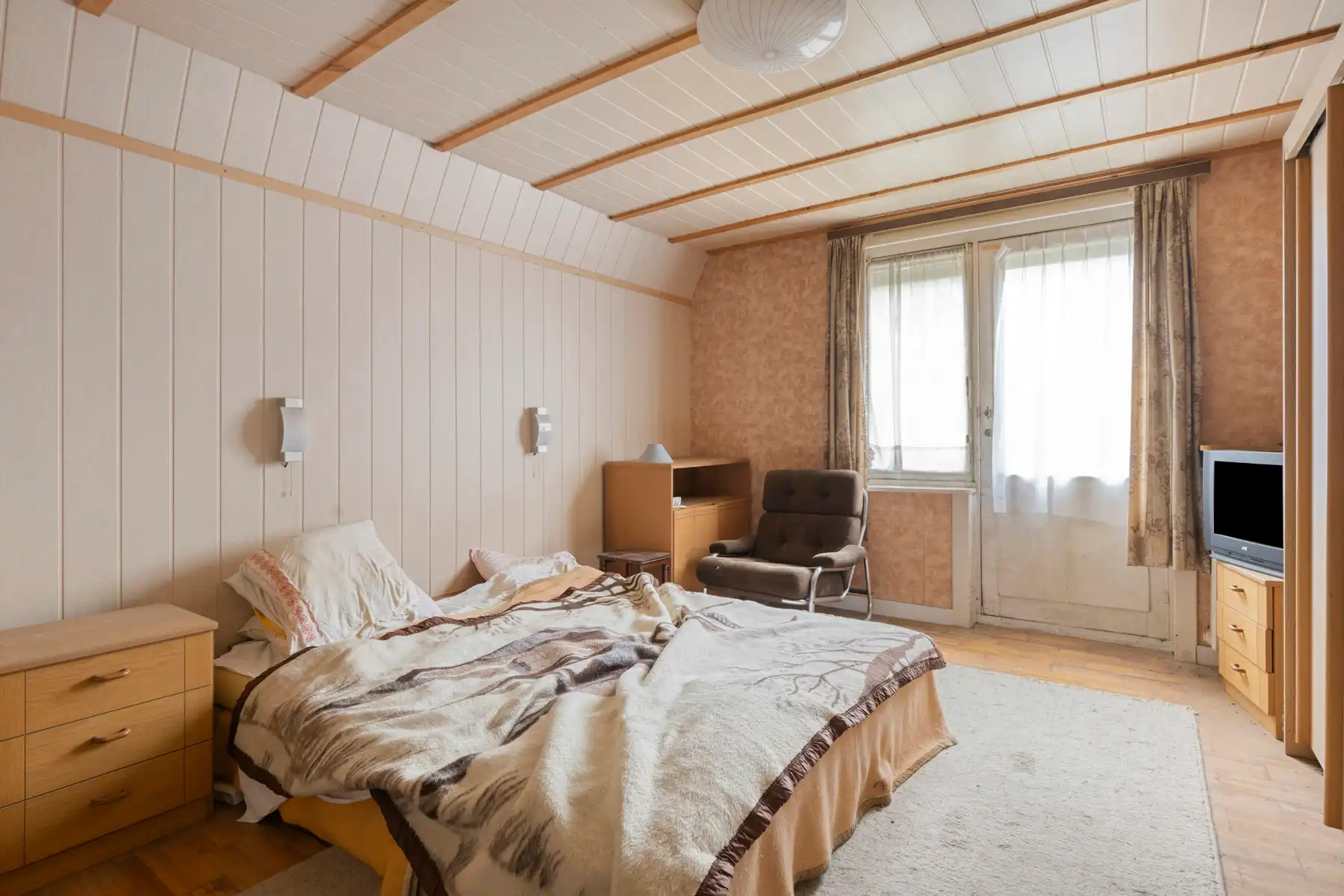 Te renoveren charmante woning met 3 (mogelijk 4) slaapkamers foto 13