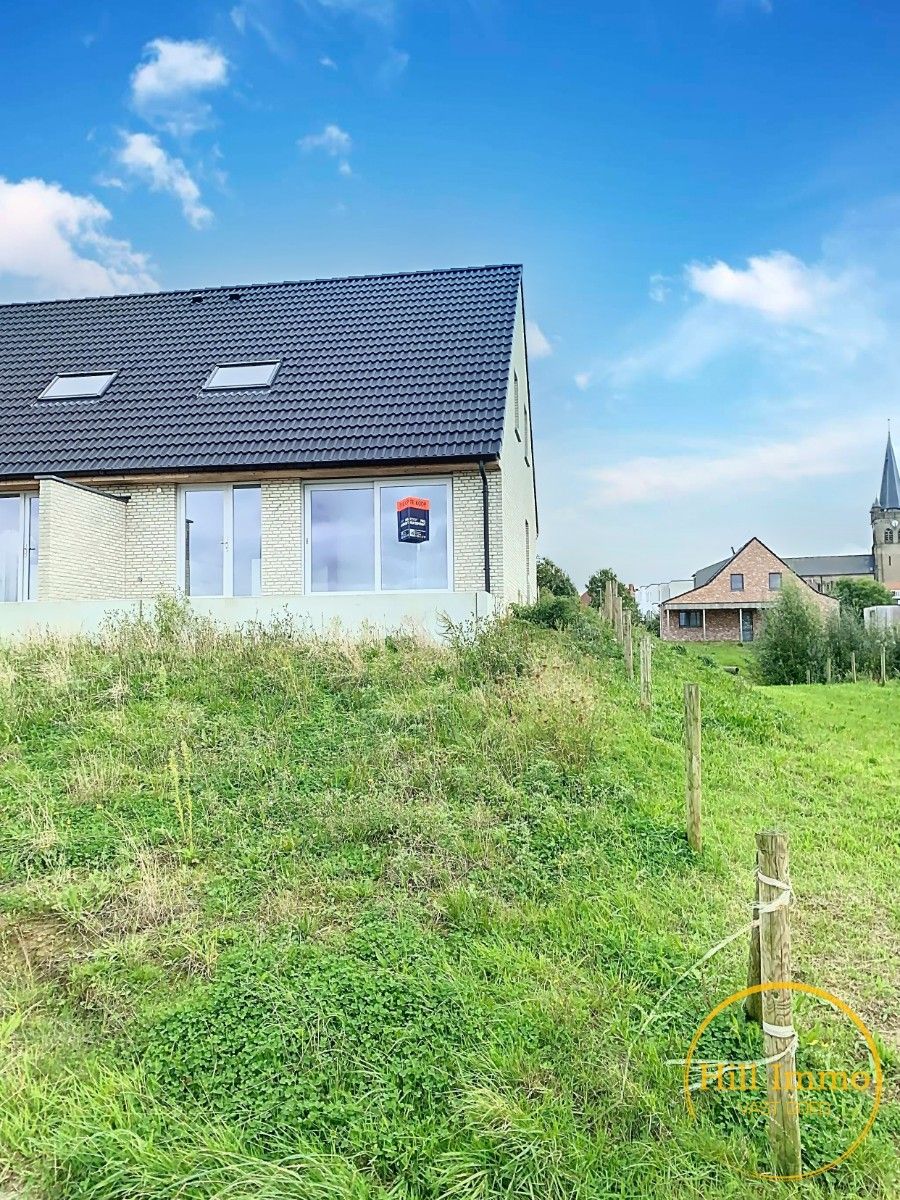 Nieuwbouwwoning te Wijtschate met prachtig zicht over Vlaamse velden foto 5