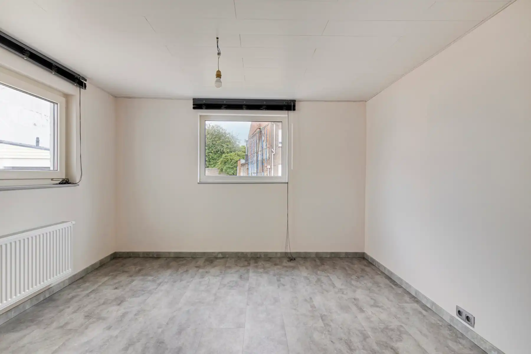 Instapklare centrum-woning pal bij centrum Buggenhout  foto 16