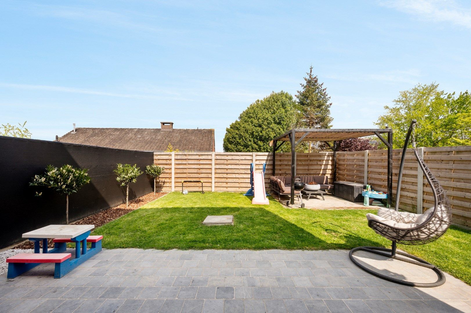 HALFOPEN NIEUWBOUWWONING MET 3 SLPKS, TUIN EN EPC LABEL A foto 3