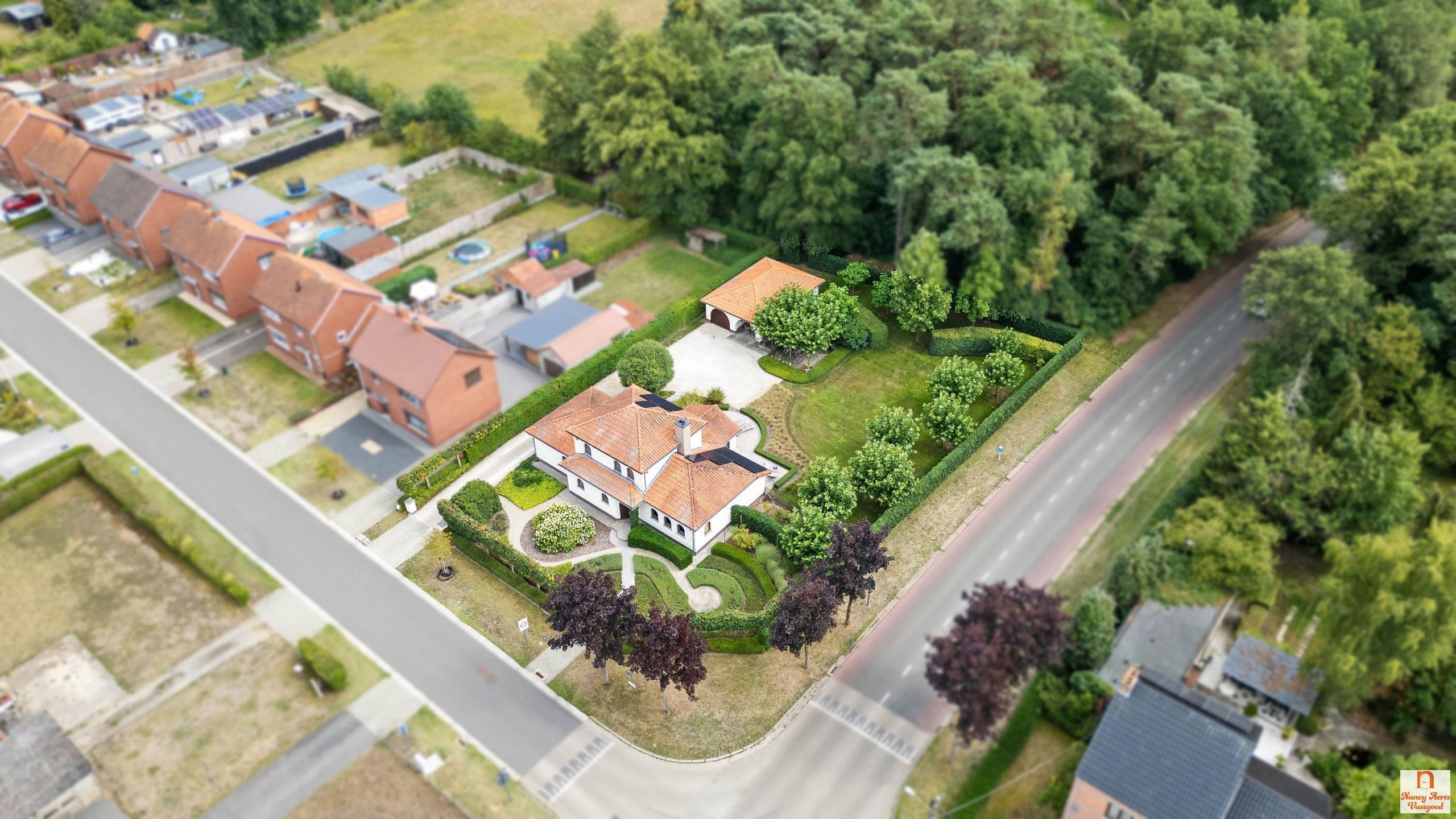 Stijlvol landhuis met tijdloze luxe en doordachte indeling foto 2