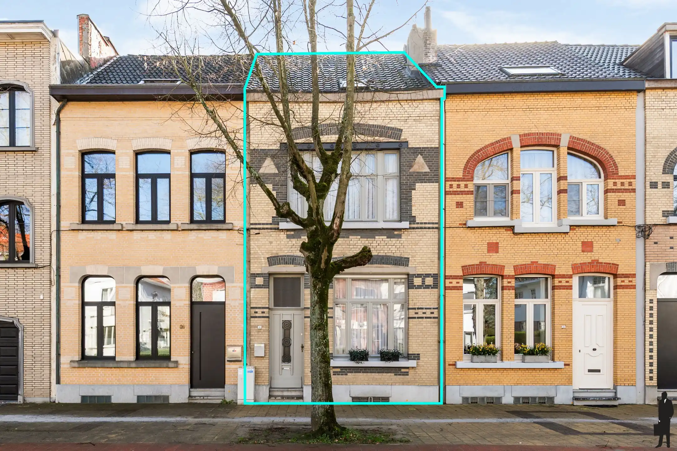Te renoveren burgerwoning met 3-4 spk en zuidwest tuin  foto 2