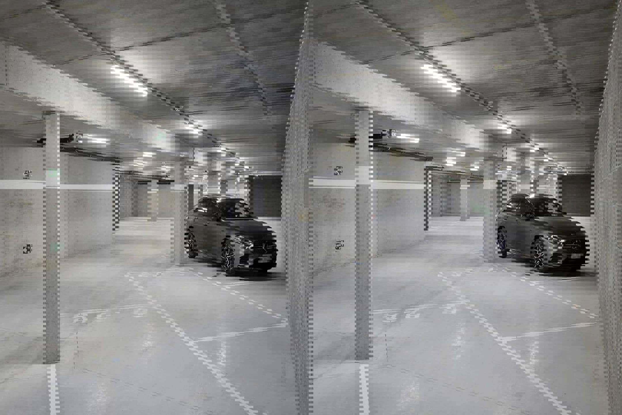 INVESTEREN PARKEERPLAATSEN ! 9 + 1 GRATIS ! Rendement 4,4% ! foto 2