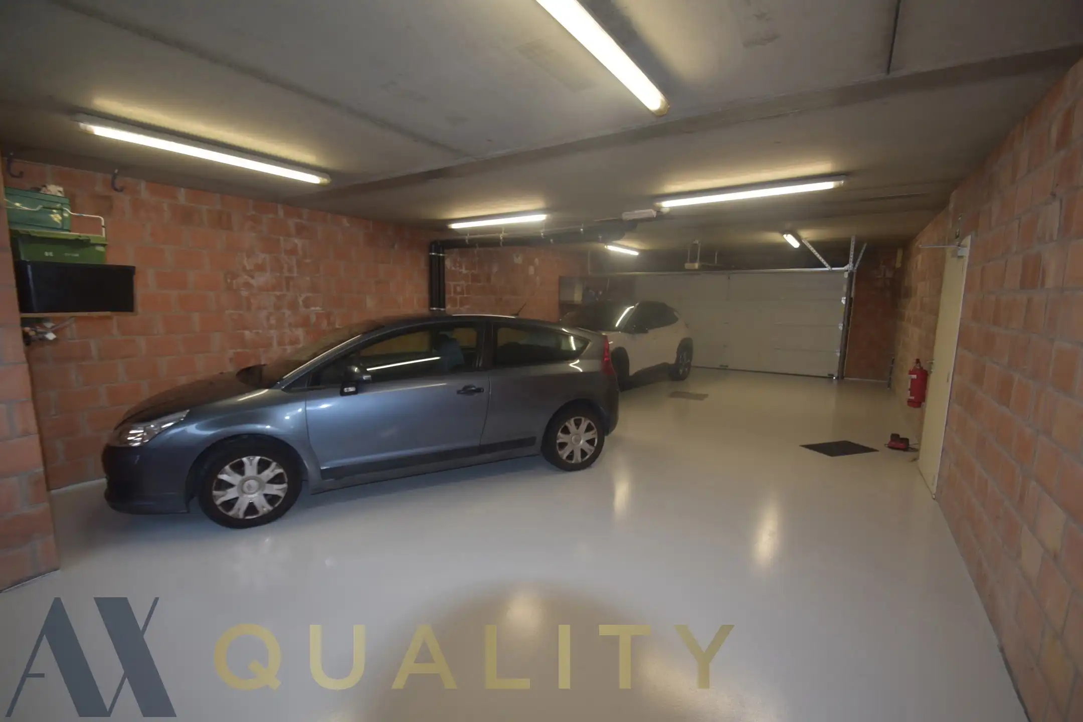 Centr. en rustig gel. energiezuin. 2 slpk.-appt. met terr., staanpl. en berging. Vrij vnf 01/05 foto 6