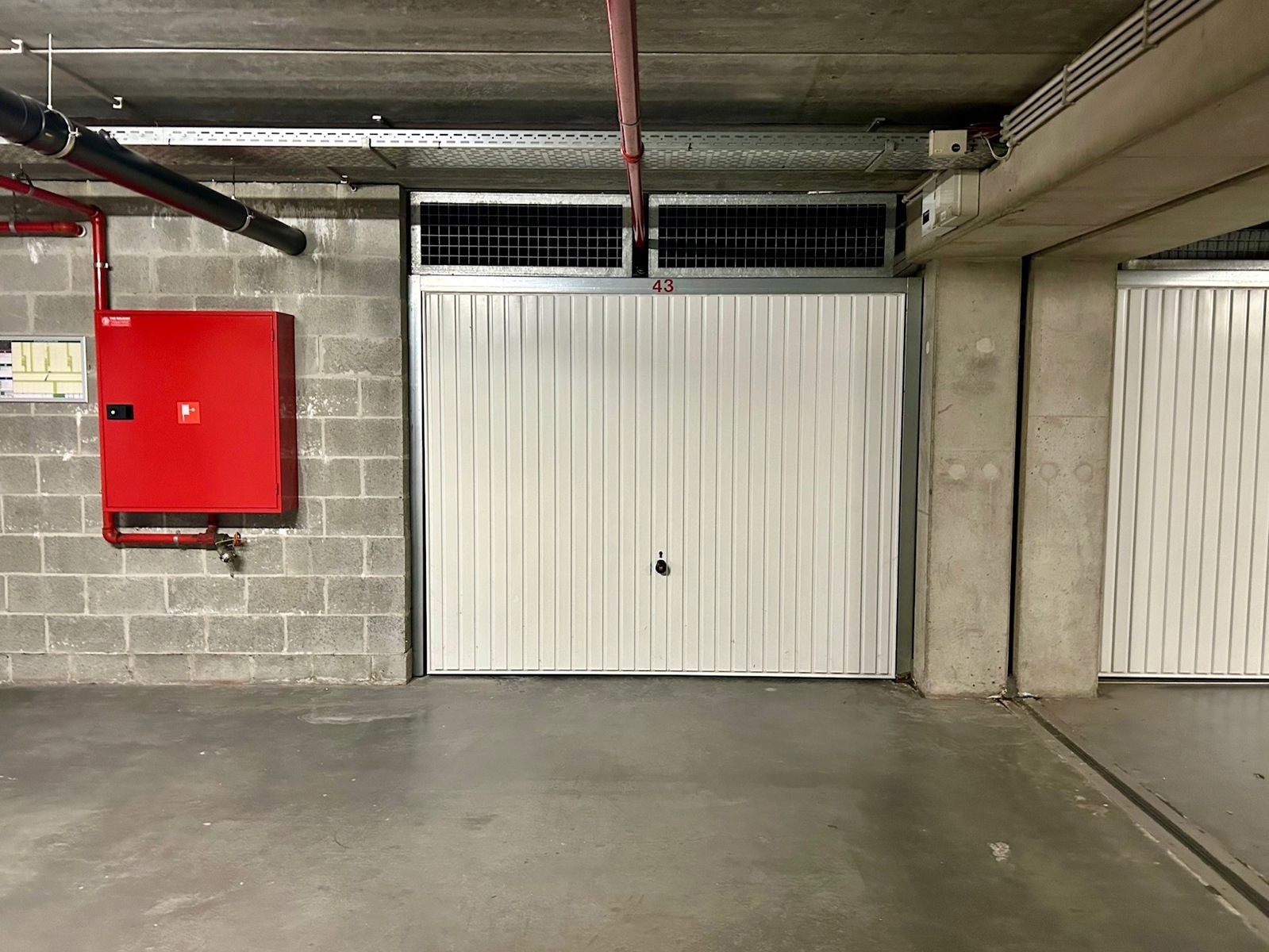 Prachtig appartement met terras, garage en autostaanplaatsen foto 27