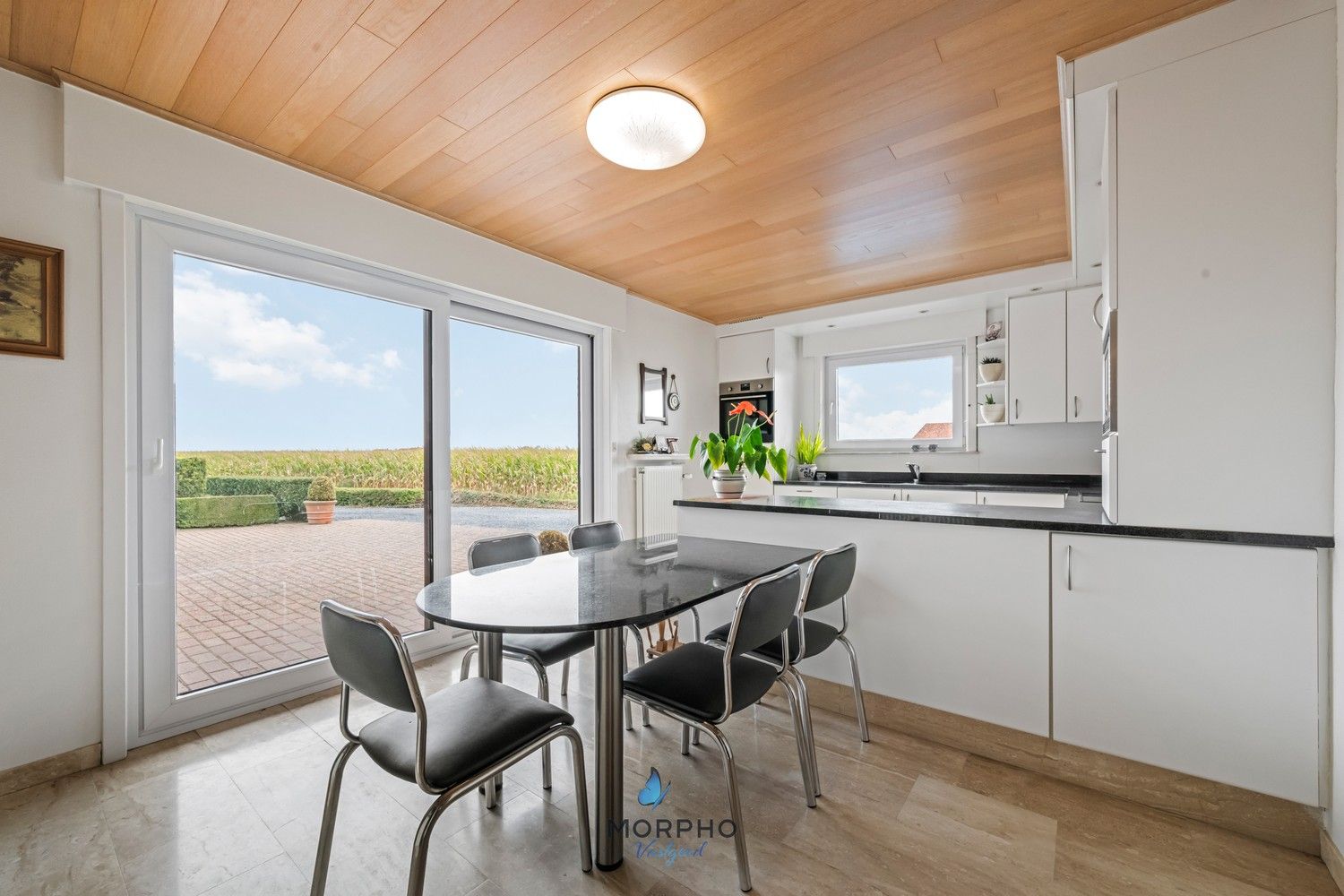 Landelijke villa te huur in Zwevezele met 2 slpks, tuin, privacy en prachtig uitzicht foto 8