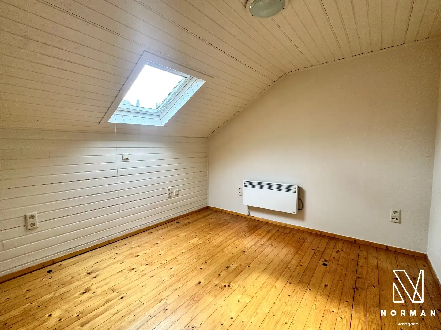 Woning met 2 slaapkamers en terras in Harelbeke te huur! foto 17
