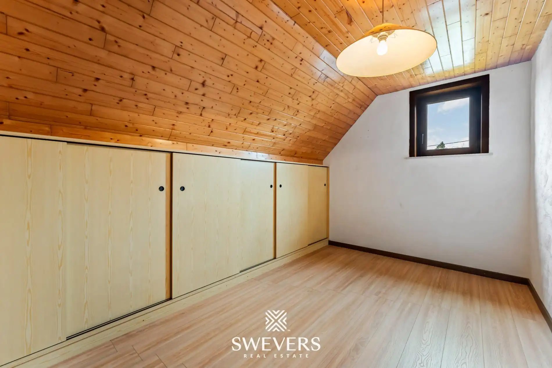 Open bebouwing met 4 slaapkamers en inpandige garages te Beverlo foto 21