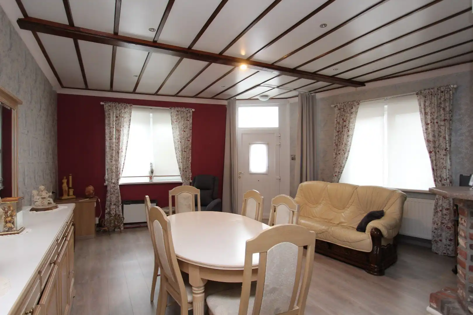 Ruime woning met garage en binnenkoer - centrum Tongeren foto 3