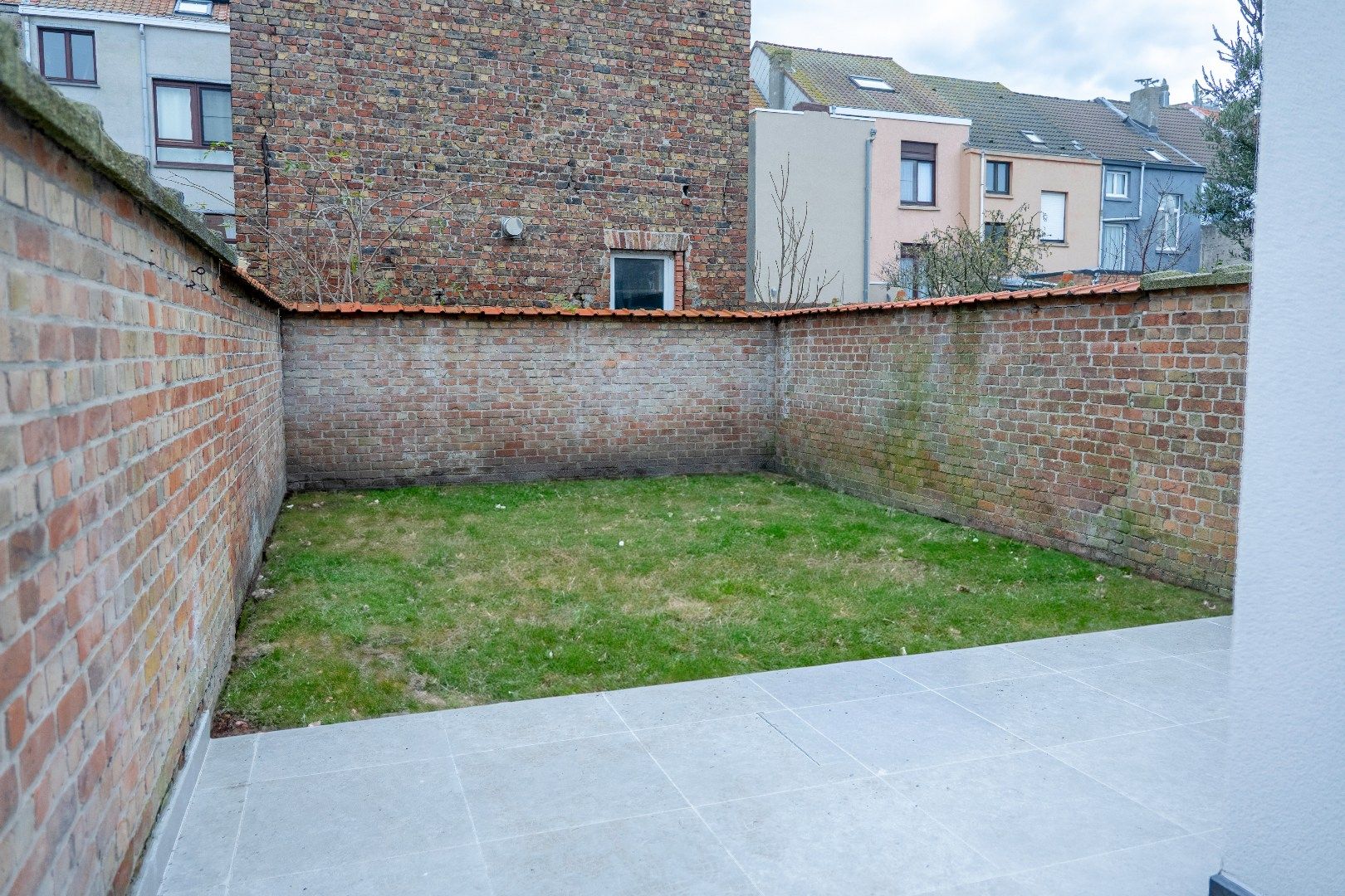 KLASSEVOL GERENOVEERDE WONING NABIJ CENTRUM EN STRAND OOSTENDE foto 10