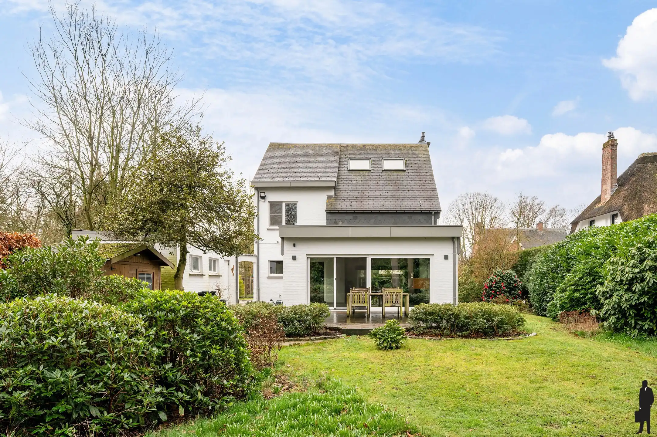 Instapklare vrijstaande woning (op ca. 865m² grond) op absolute toplocatie te Schoten!  foto {{pictureIndex}}