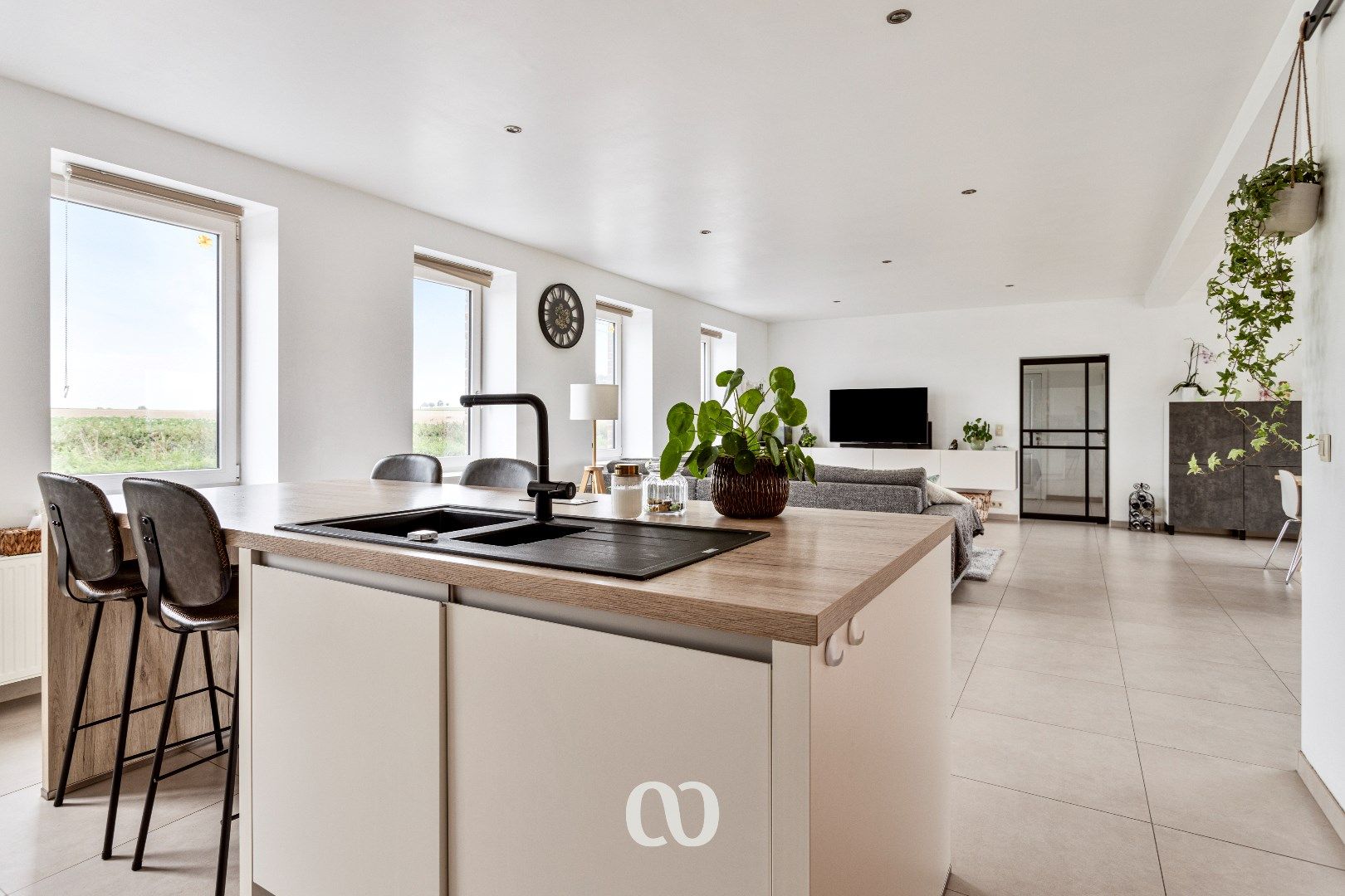 Ruime, gerenoveerde woning op prachtige ligging foto 14