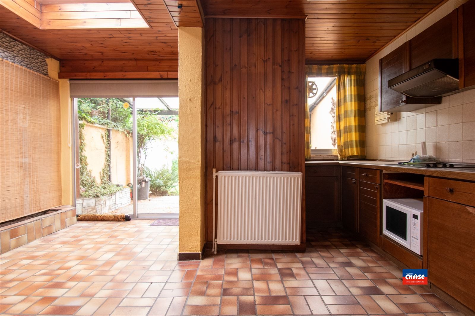 Charmante (te renoveren) rijwoning met 2 slaapkamers en tuin foto 6