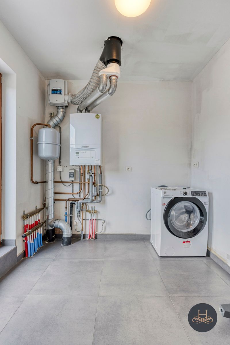 Ruime vernieuwde woning in hartje Mechelen foto 23