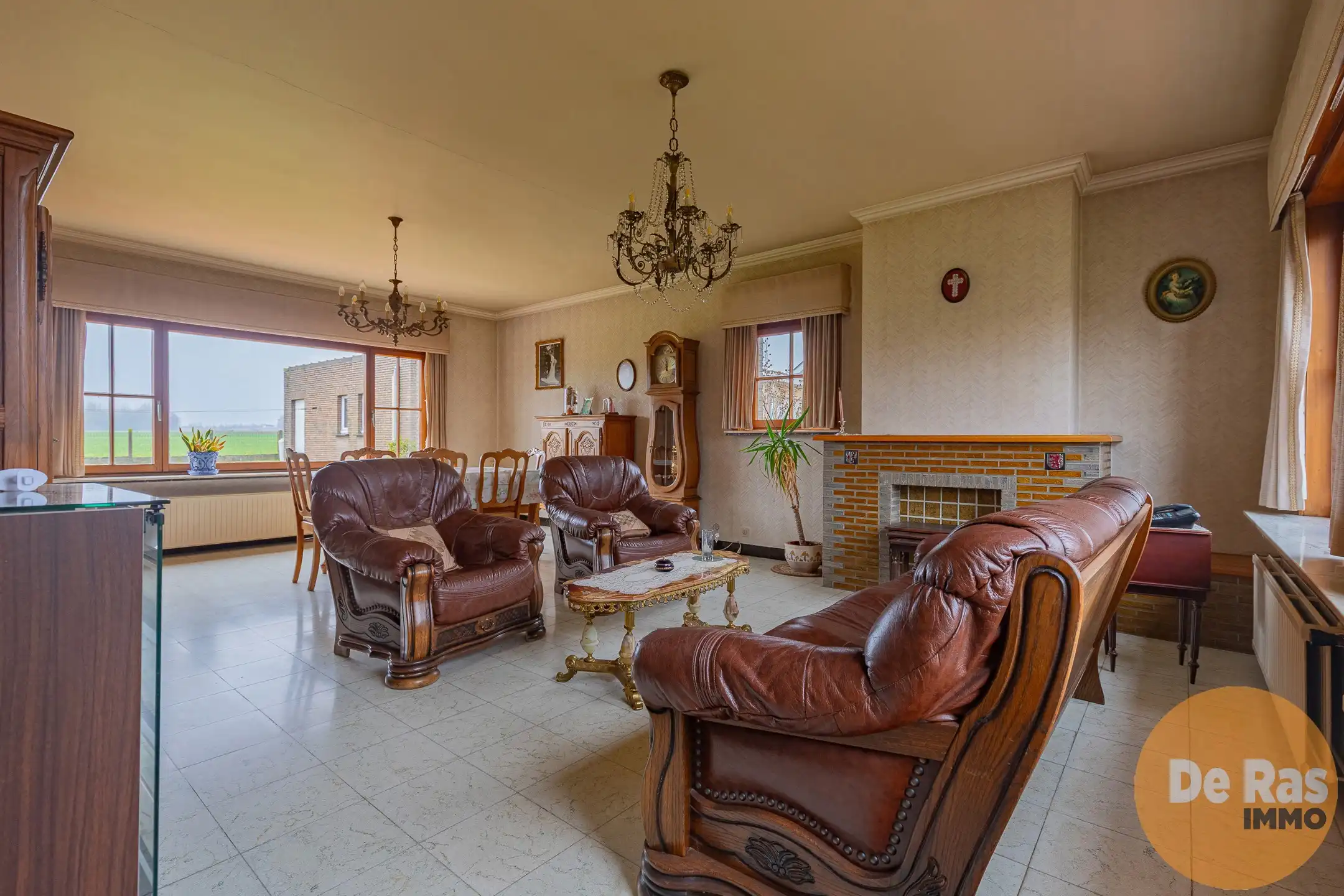 OOSTERZELE - Te renoveren woning met 4 kamers op toplocatie foto 7