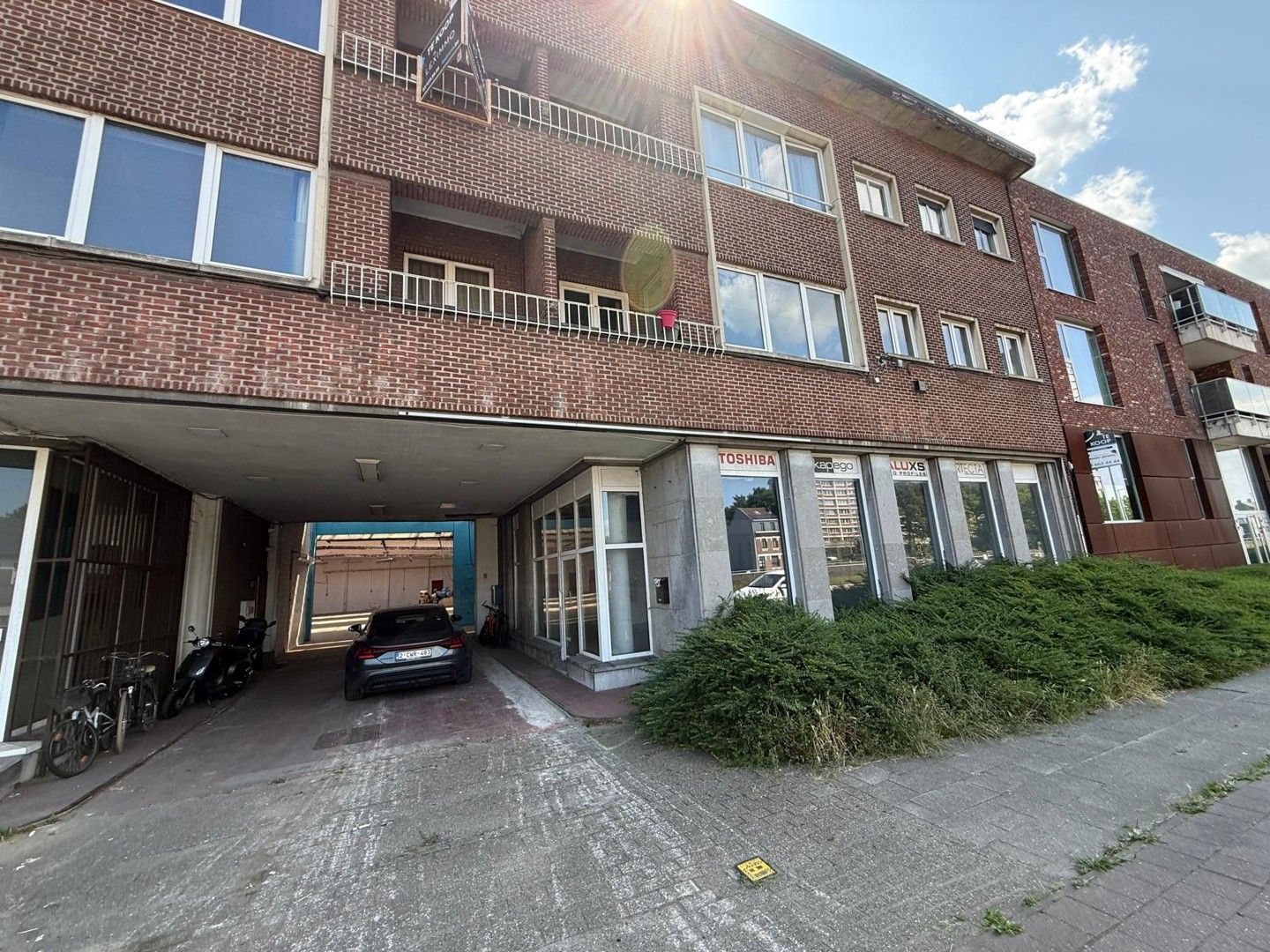 ()=>{if(producerUpdateValueVersion(node),producerAccessed(node),node.value===ERRORED)throw node.error;return node.value} Antwerpsestraat 480B - 2850 Boom
