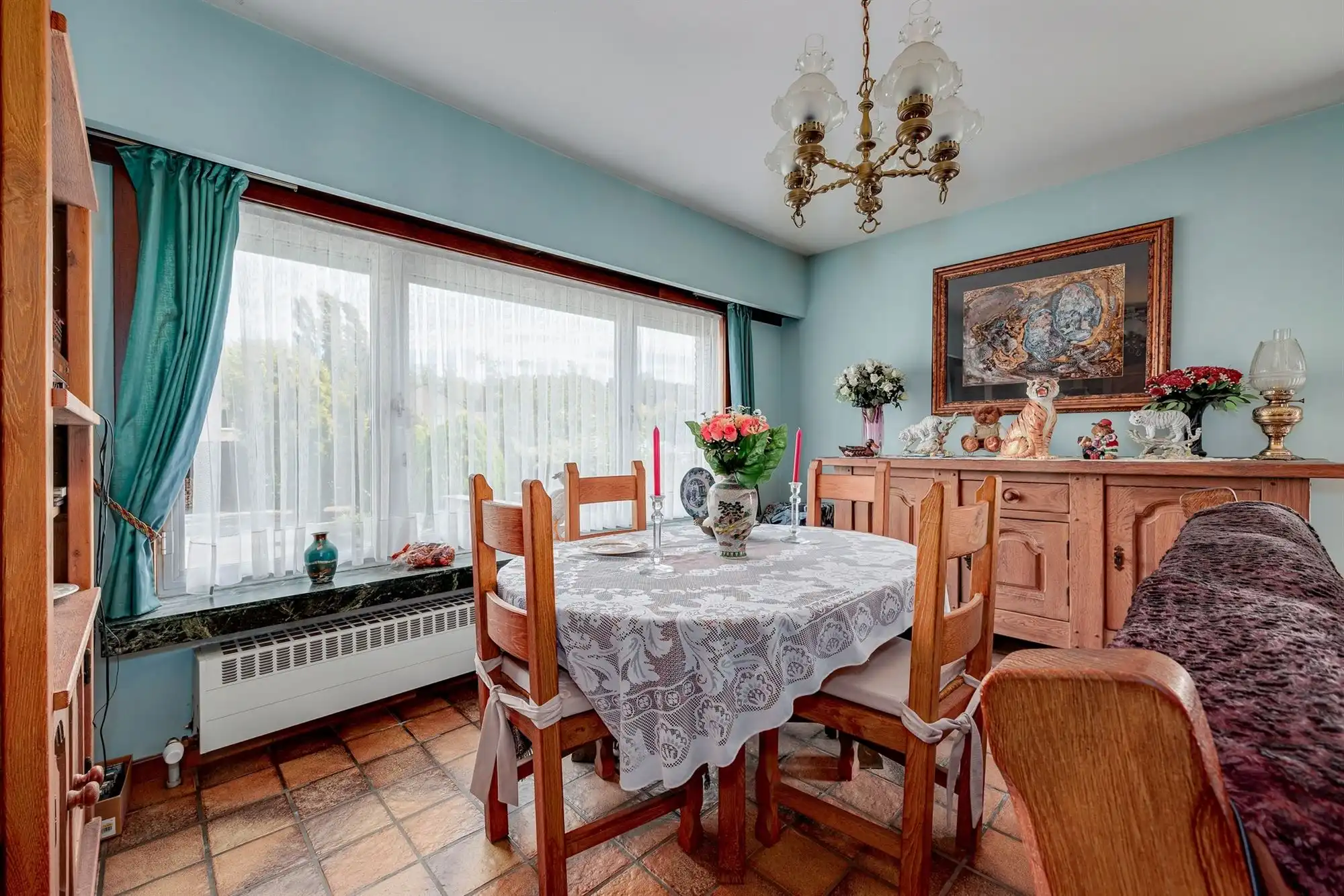 Ruime open bebouwing met 3 slaapkamers en veel potentieel foto 6