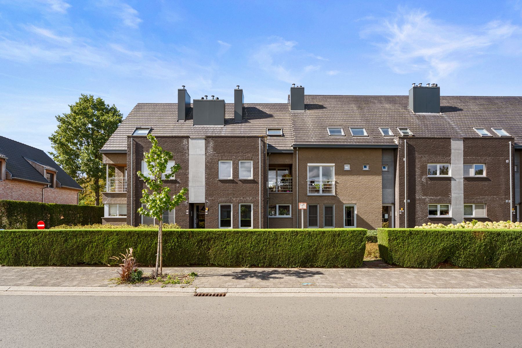 Duplexappartement nabij het centrum van Laarne foto 2