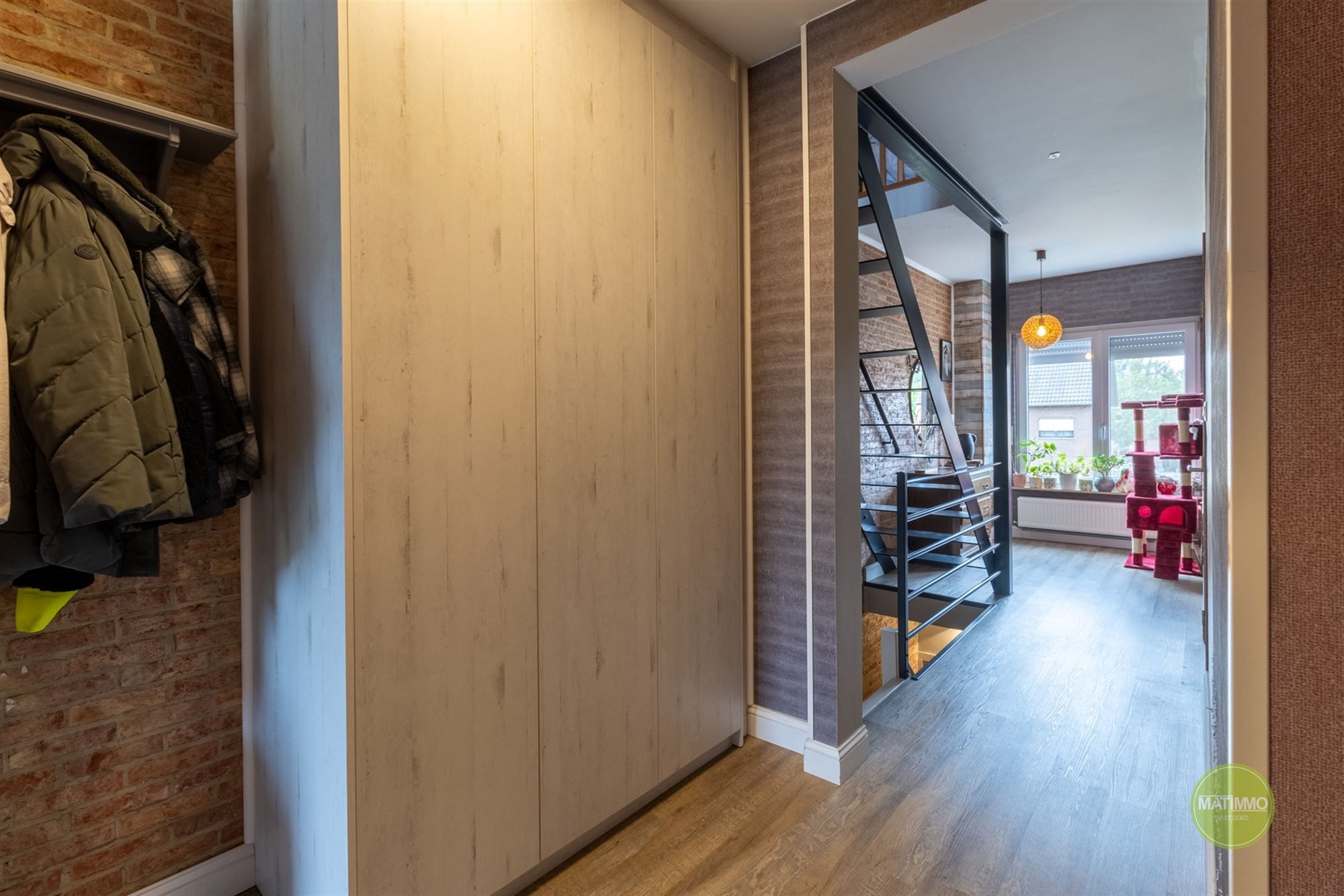 Instapklaar en ruim duplex appartement in Ezaart foto 10