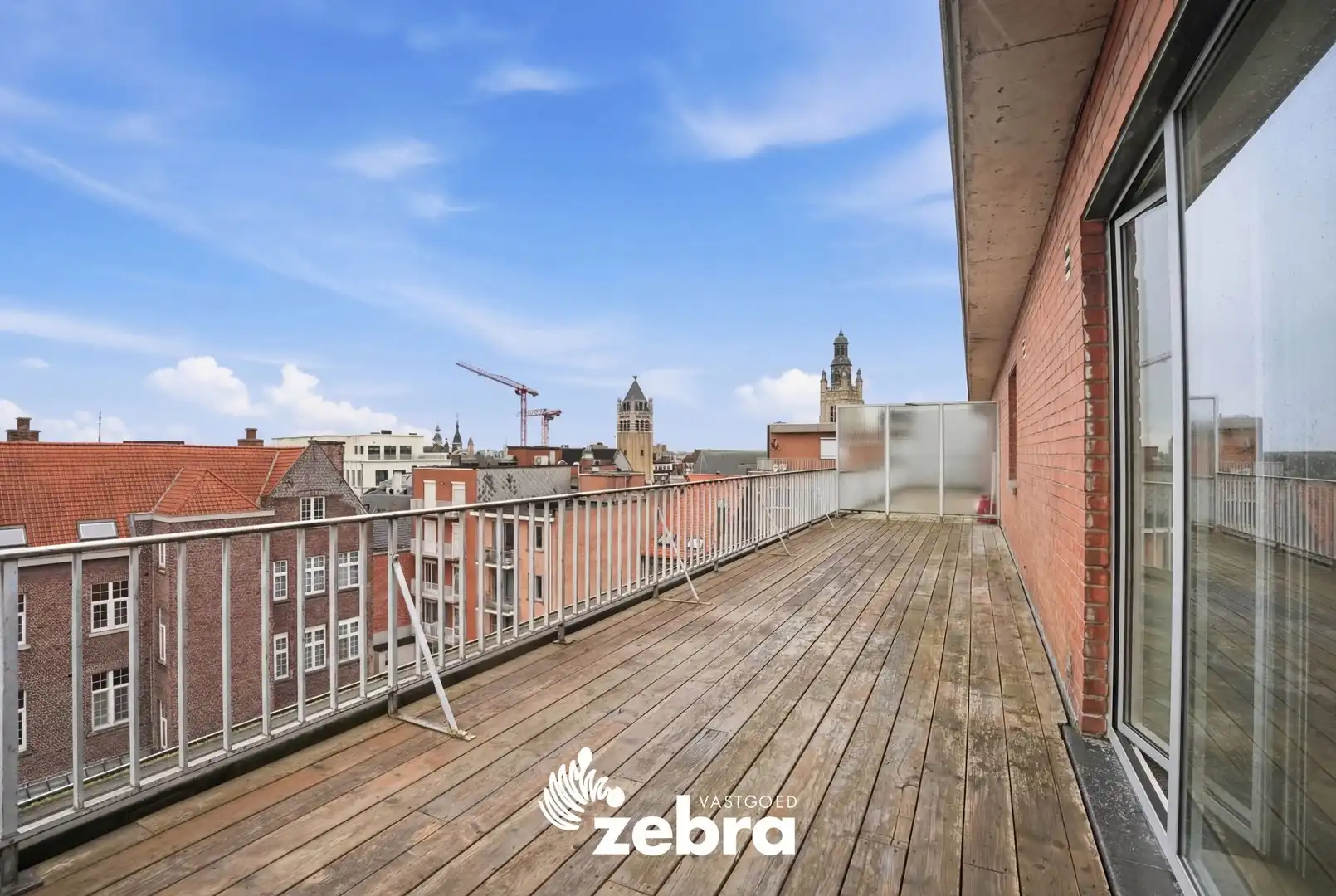 Penthouse met 2 slaapkamers op 191 m² in hartje Roeselare! foto 14