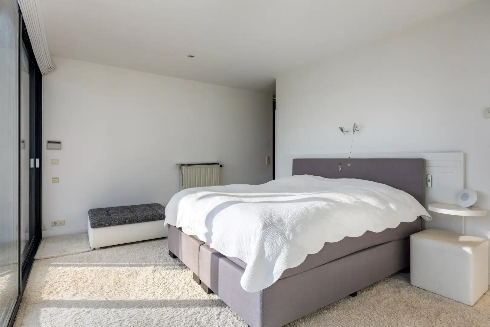 !! NIEUWE VOORWAARDEN !! Villa op een uiterst exclusieve locatie aan een prachtig privémeer foto 22