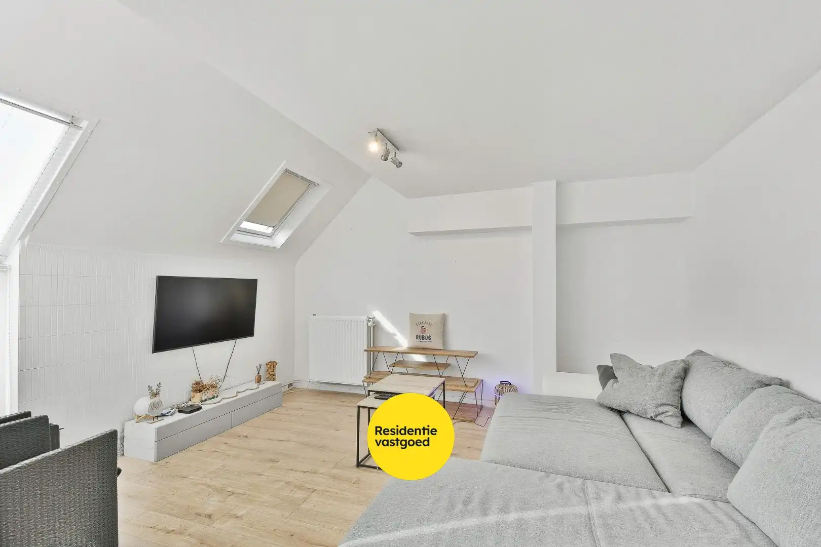 Duplex-appartement met twee ruime slaapkamers en een ruim en intiem terras foto 2