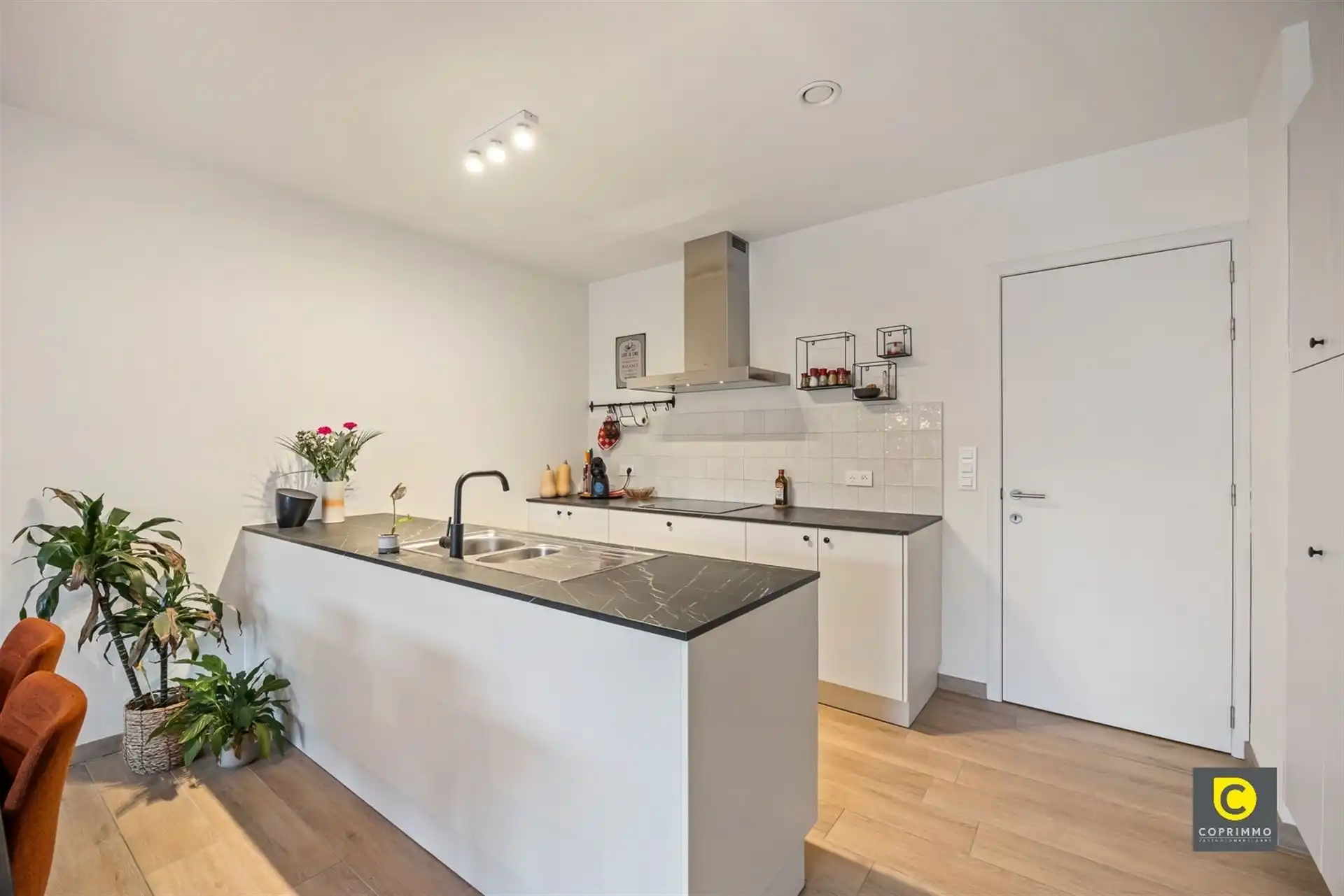 Modern Appartement in hartje Geel foto 8