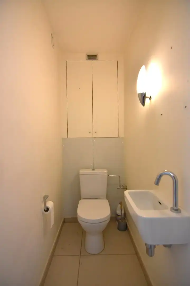 Lichtrijk 1-slpk appartement in centrum Roeselare foto 12