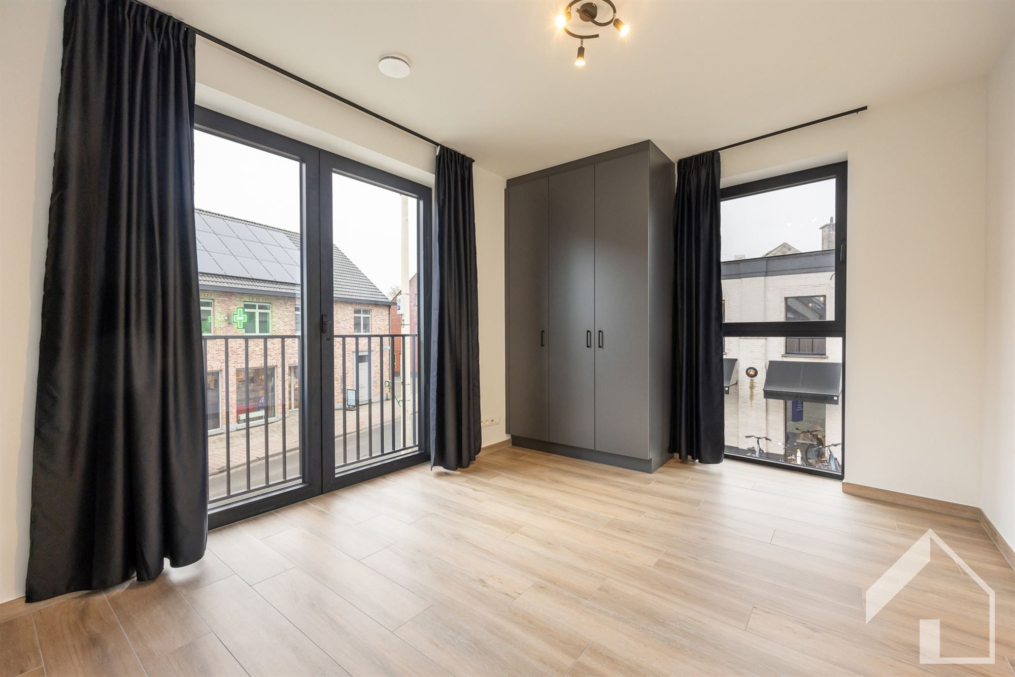 Prachtig en ruim appartement met lift! foto 14