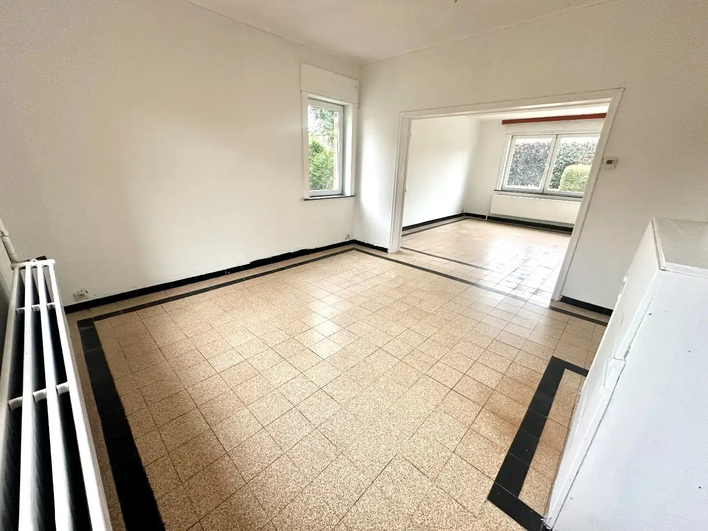 Karaktervolle vrijstaande woning met tal van mogelijkheden nabij het centrum van Tongeren foto 3