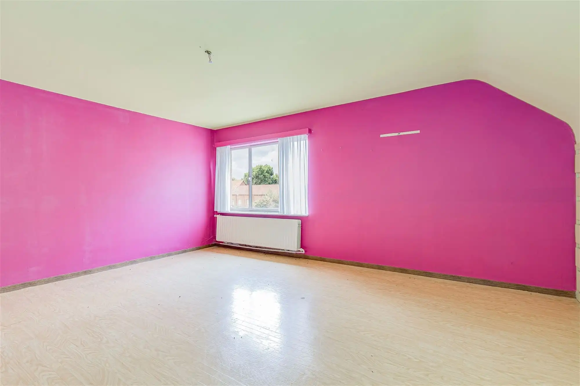 Te renoveren woning + magazijn / projectgrond in Vorst foto 18