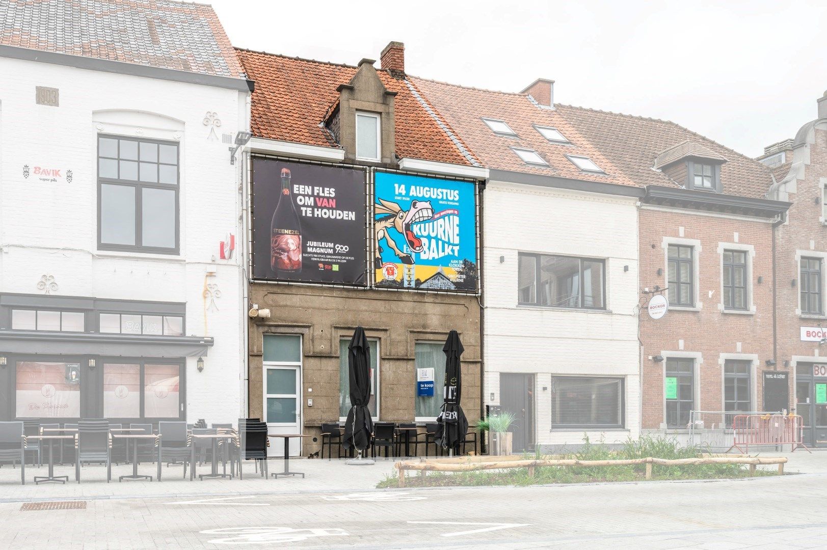 Hoofdfoto van de publicatie: Te renoveren woning in het centrum van Kuurne.