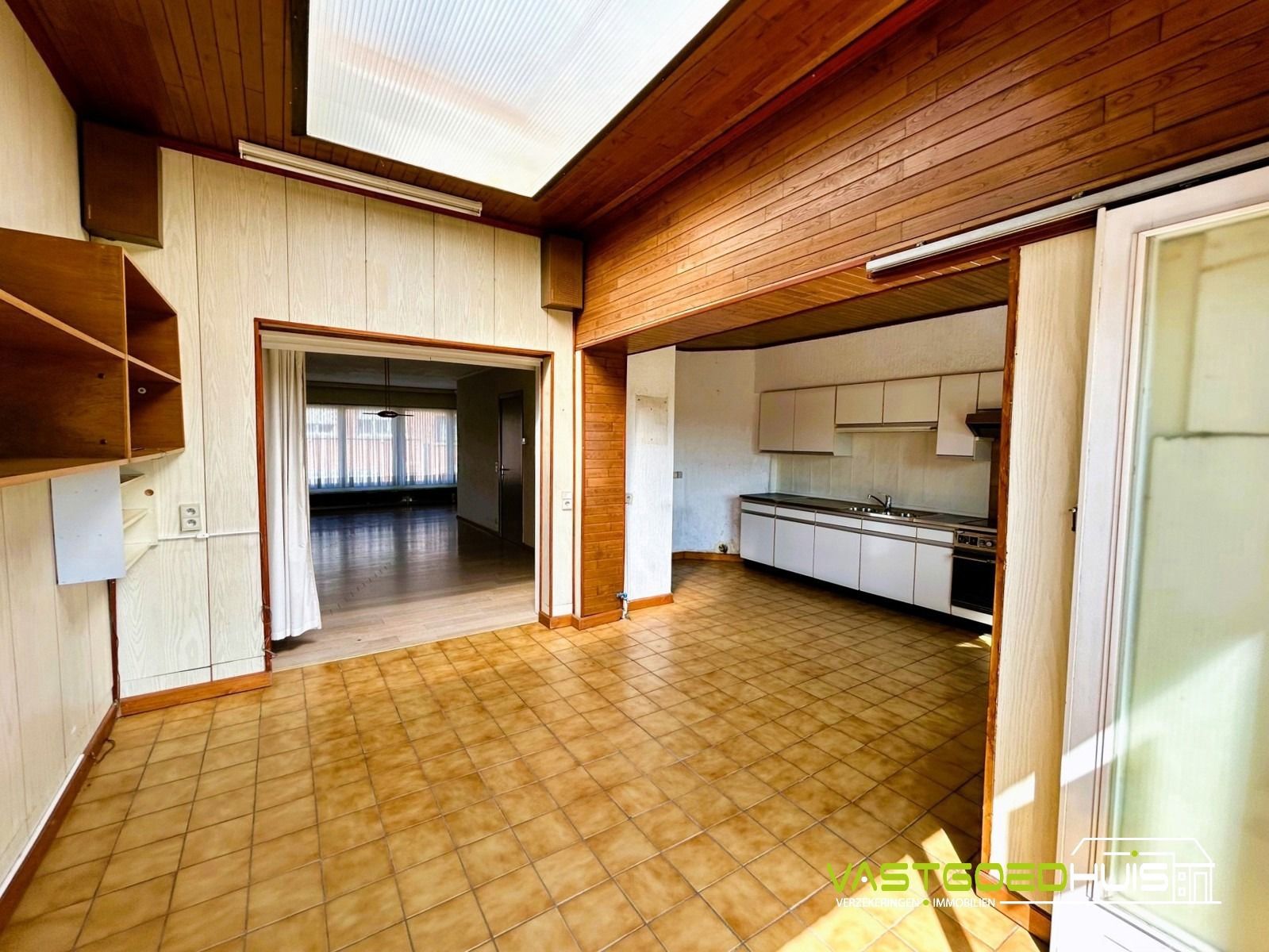 Karaktervolle bel-etagewoning met tuin en garage foto 11