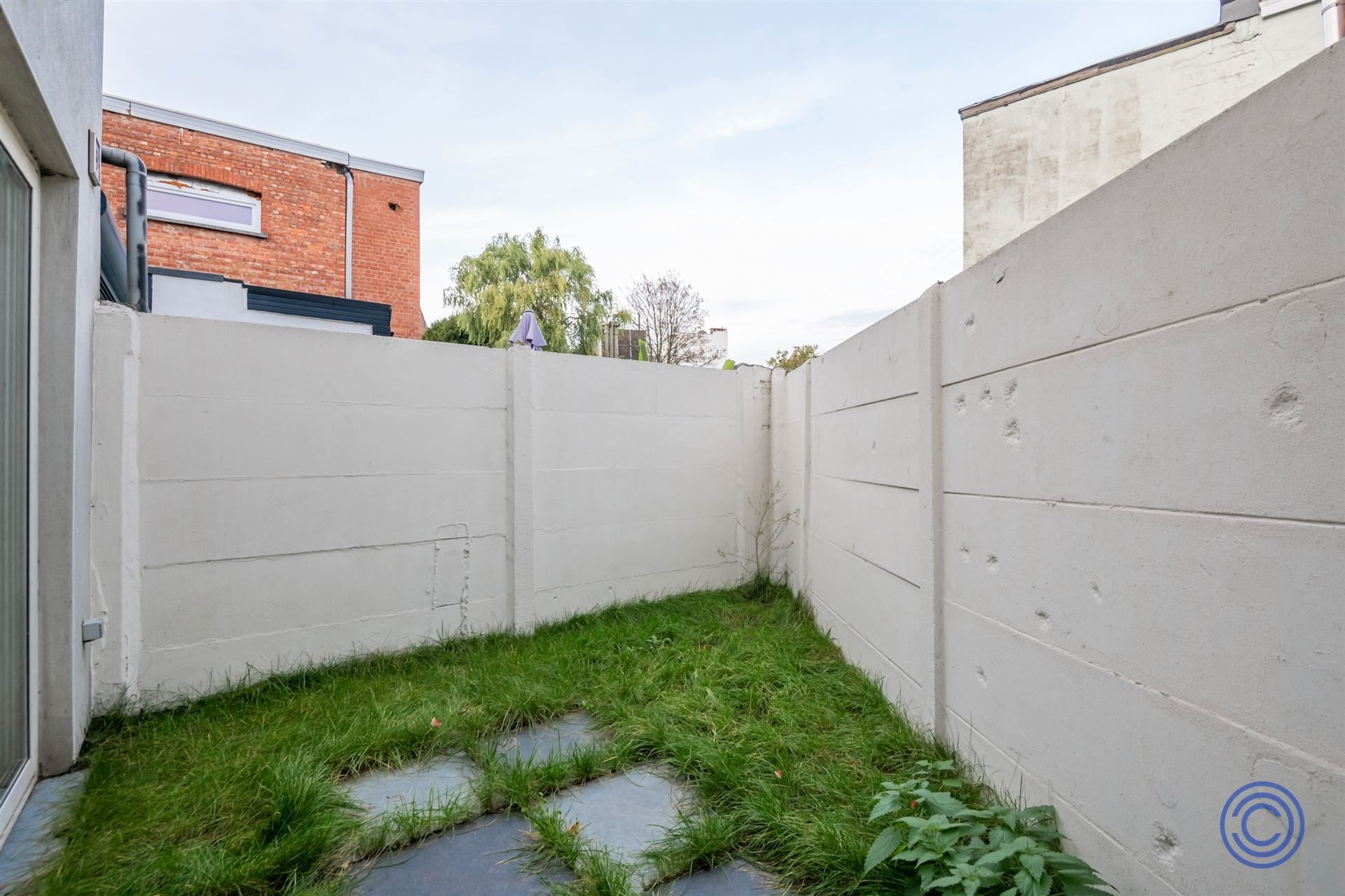 Fantastisch gerenoveerde 4-slpk woning met stadstuin! foto 5