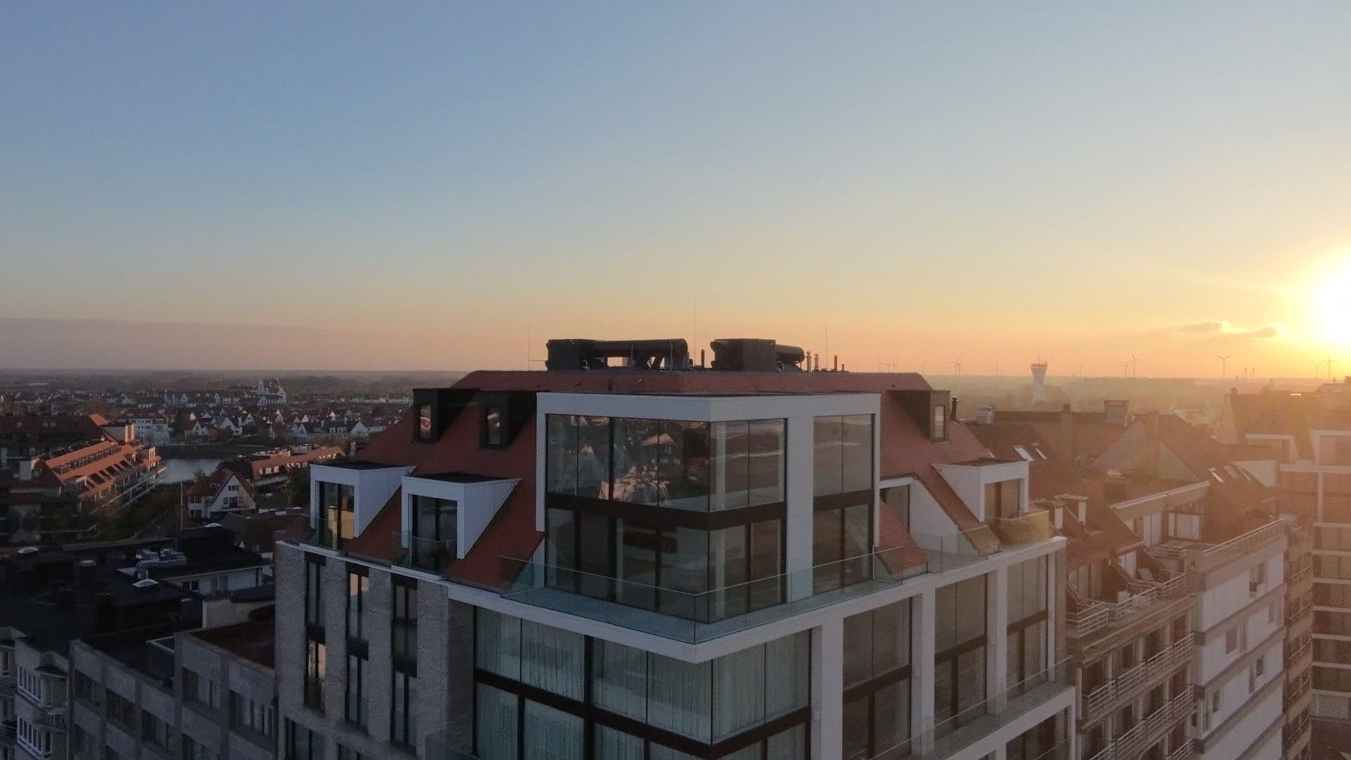 Exclusieve hoekduplex van 427 m² met frontaal zeezicht foto 28