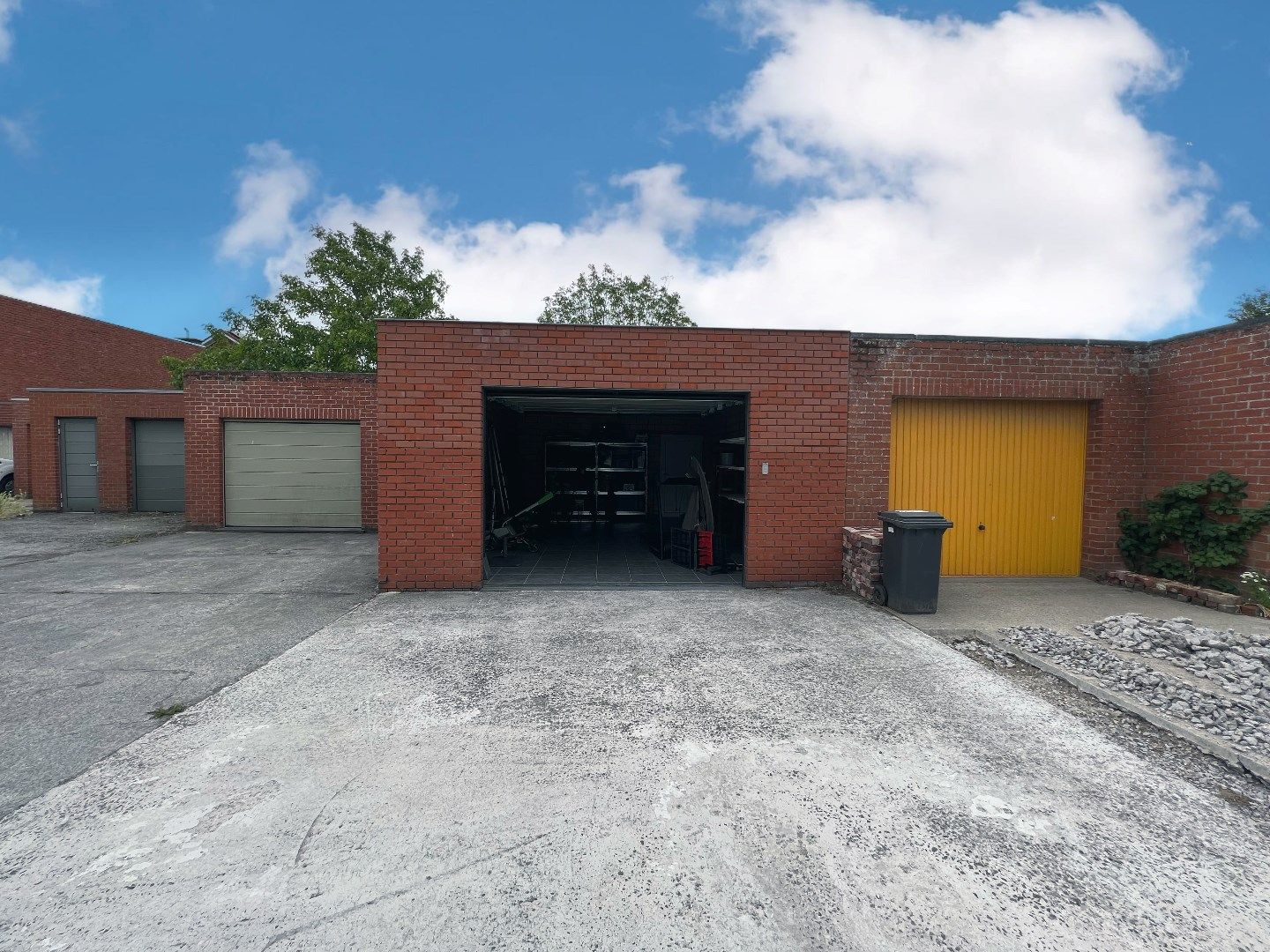 VERNIEUWDE WONING MET 3 SLAAPKAMERS, TUIN EN GARAGE IN CENTRUM IEPER foto 18