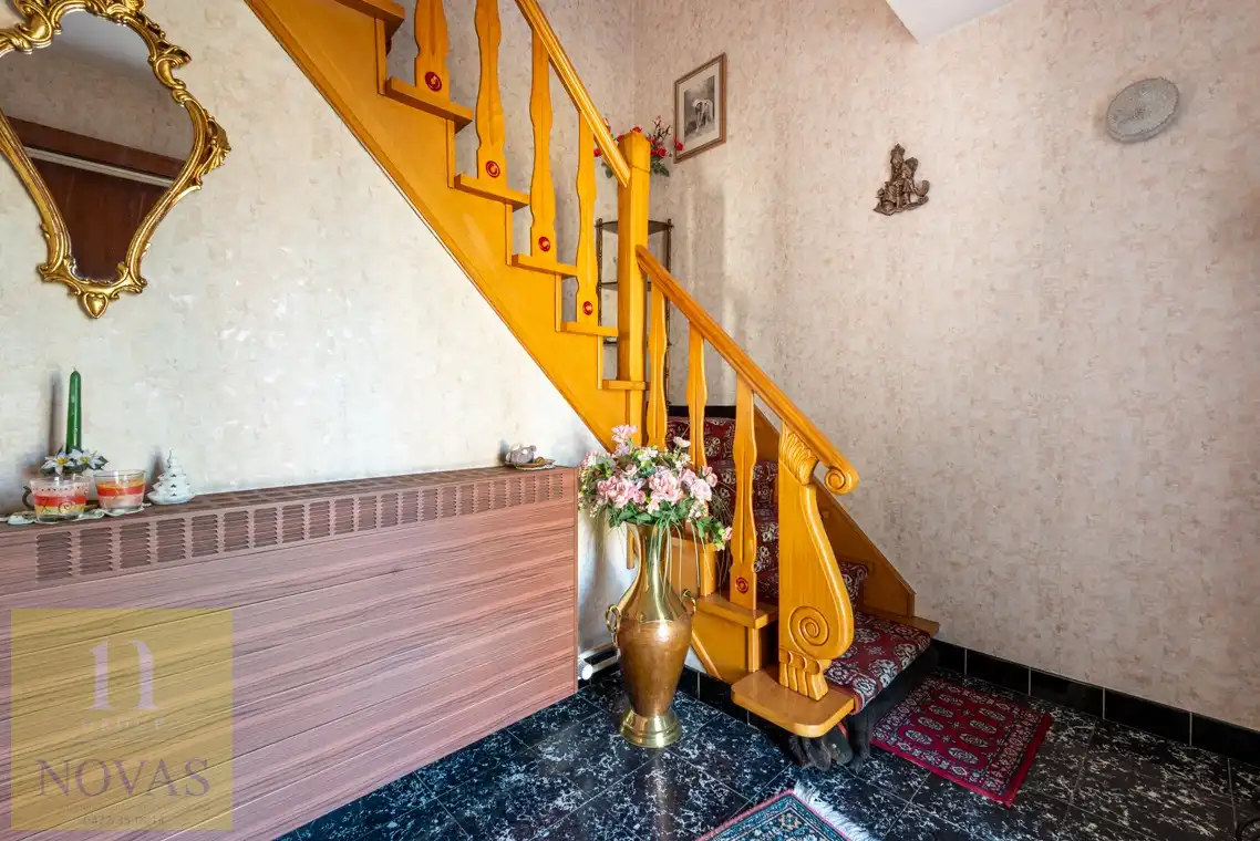 Op heel fijne locatie, 4 slaapkamers, 10are30ca, aan rand van het centrum foto 20