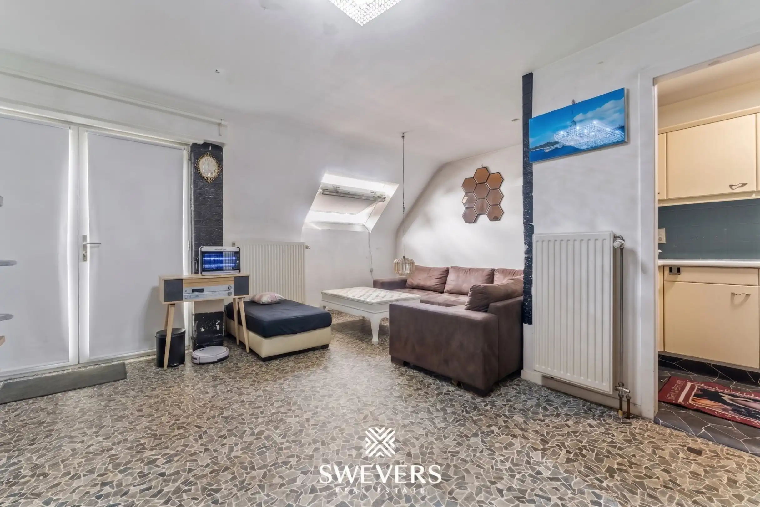  Leuk op te frissen appartement op een toplocatie foto 4