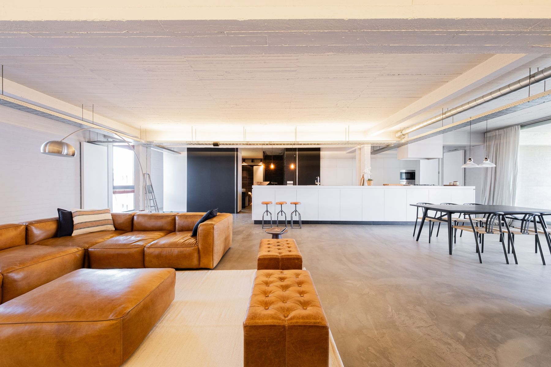 Loft met 2 slaapkamers en mega terras in Zurenborg foto 15