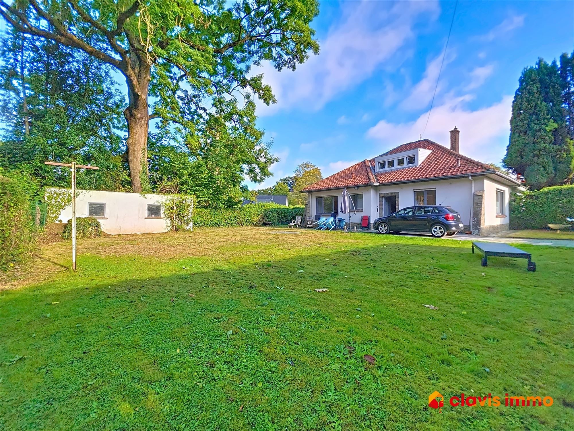 Hoofdfoto van de publicatie: 3-gevelwoning vlakbij Wijnbrondal