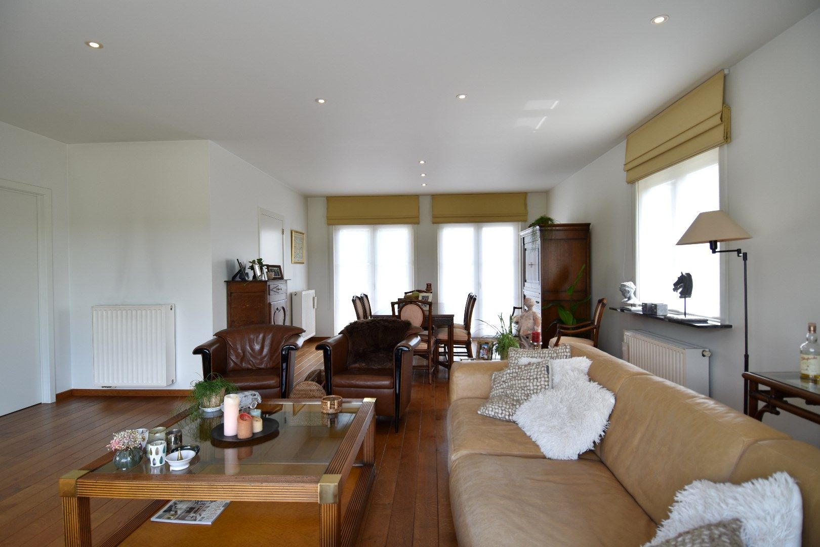 Exclusieve woning met 4 slaapkamers gelegen op een prachtig perceel van bijna 2.400 m² foto 6